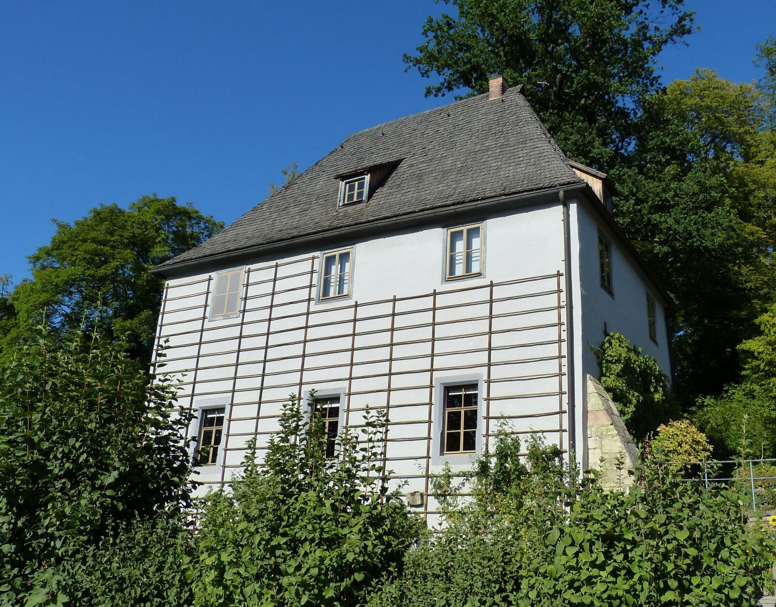 Panasonic Lumix DMC-FZ150 sample photo. Weimar, thuringia germany, unesco photography