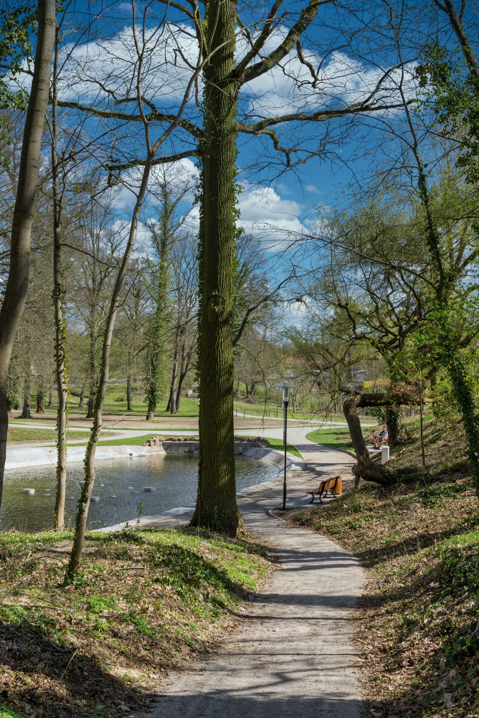 30mm F1.4 DC DN | Contemporary 016 sample photo. Fountain, park, templin photography