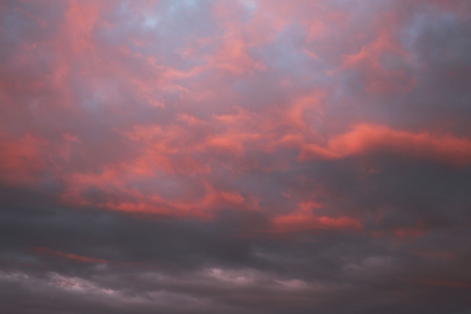 Canon EF 40mm F2.8 STM sample photo. Sky, glow, cloud photography
