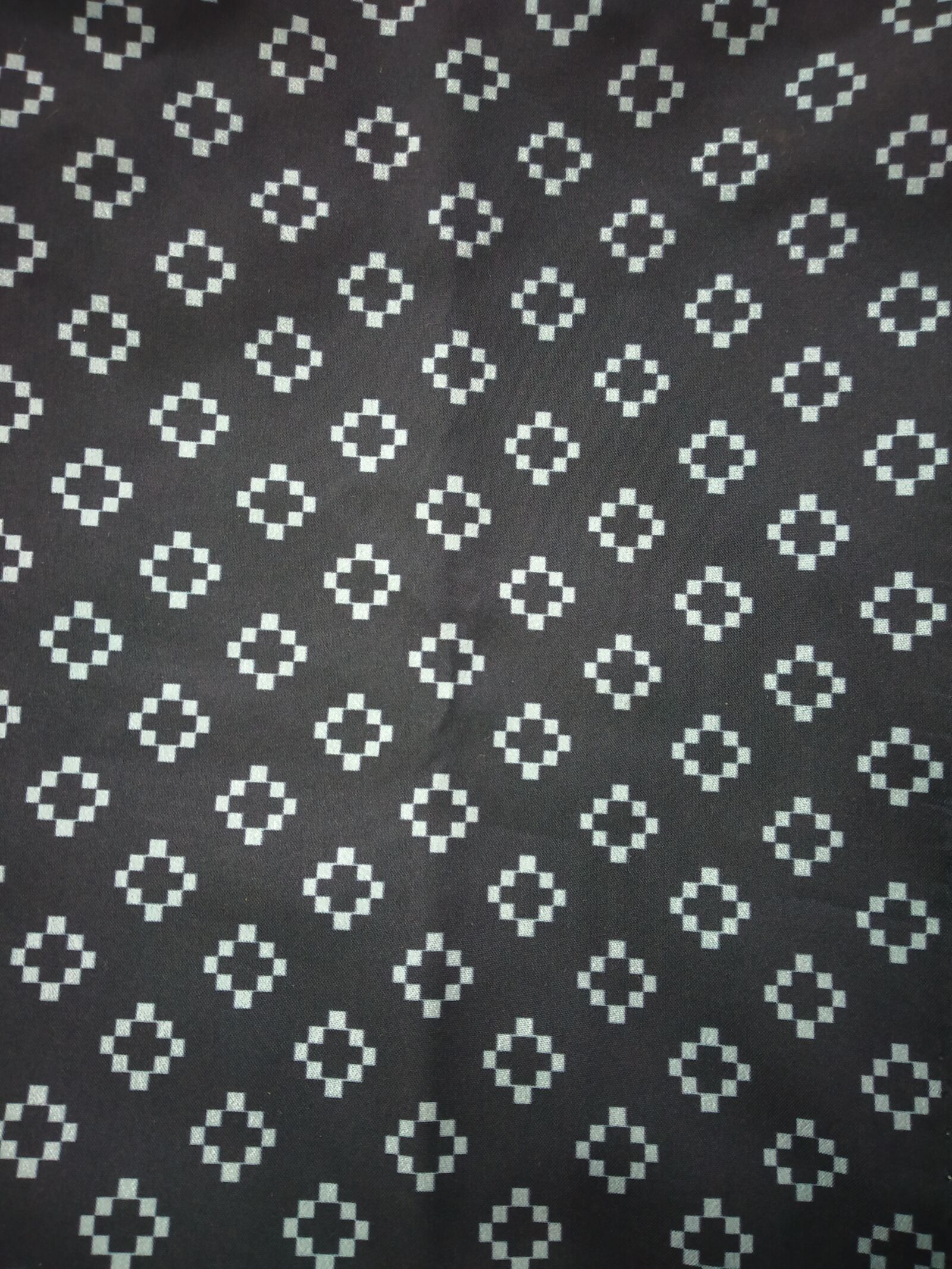 Xiaomi Redmi Note 5 Pro sample photo. Design, geometry, fabric photography