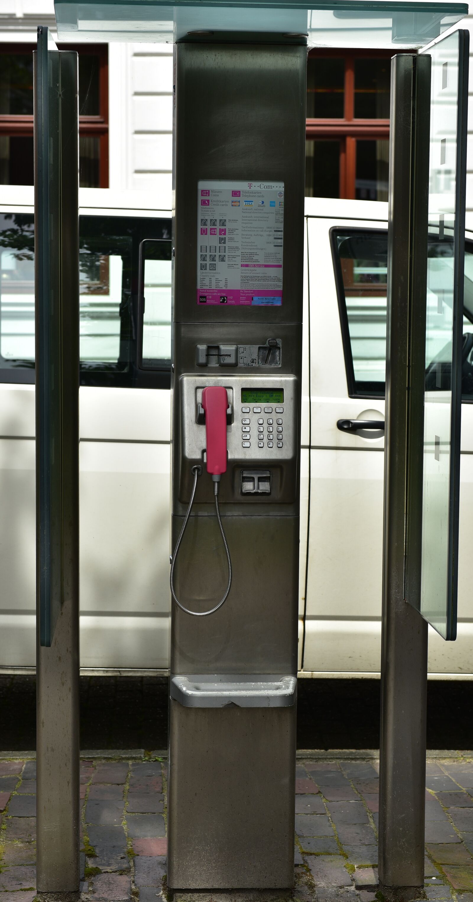 Nikon D750 sample photo. Phone booth, telekom, call photography