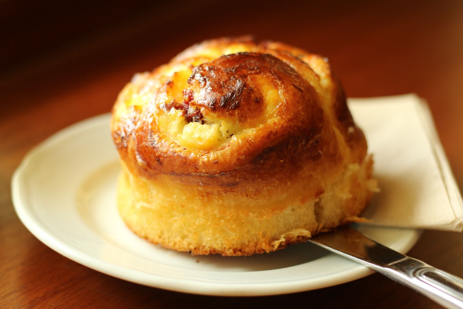 Canon EF 50mm F1.8 STM sample photo. Food, pastry, danish photography