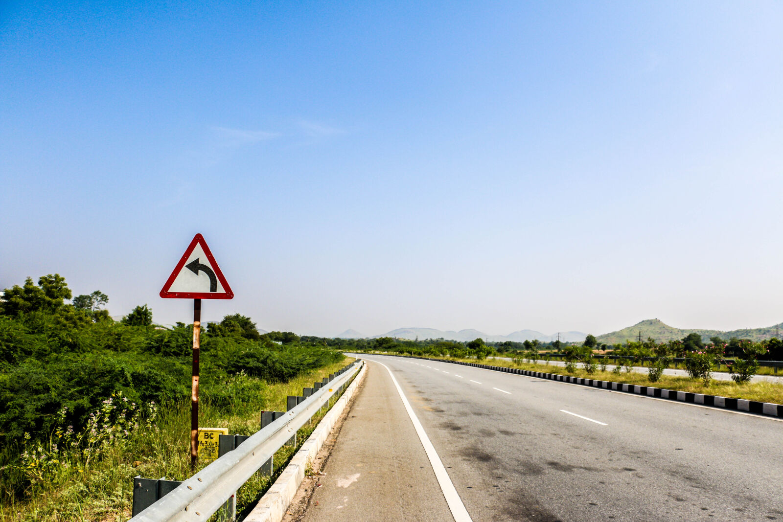 Canon EOS 70D sample photo. Highway, india, natue, roads photography