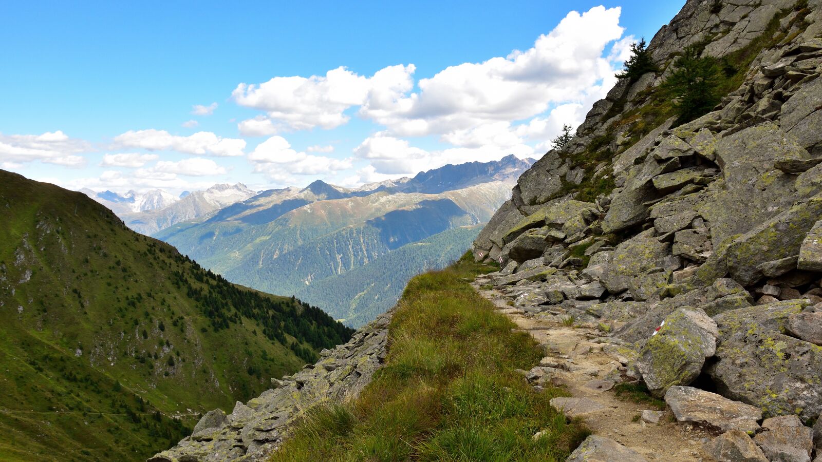 Nikon D5500 sample photo. Trail, landscape, mountains photography