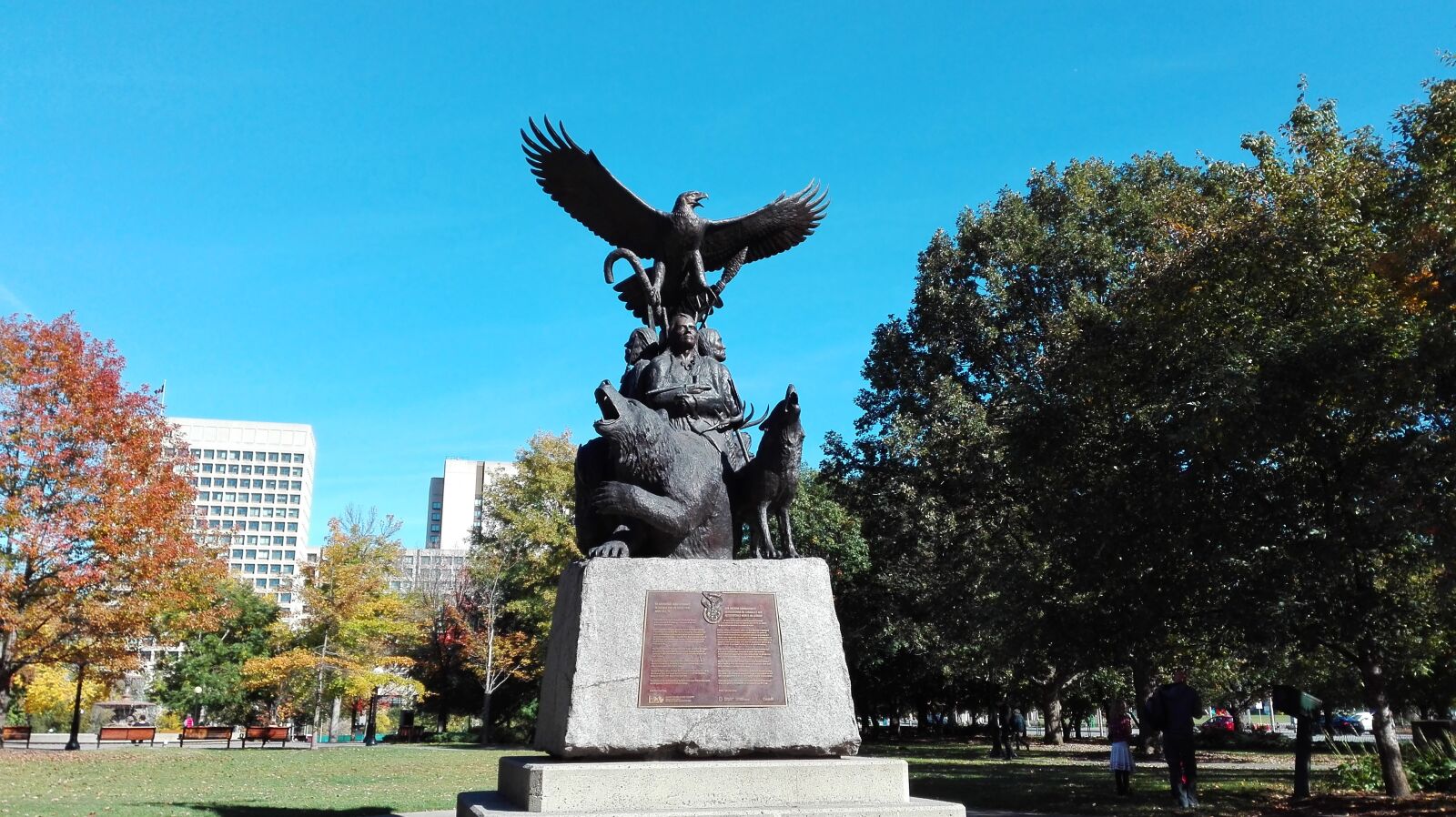 HUAWEI P8 Lite sample photo. Ottawa, statue, monument photography