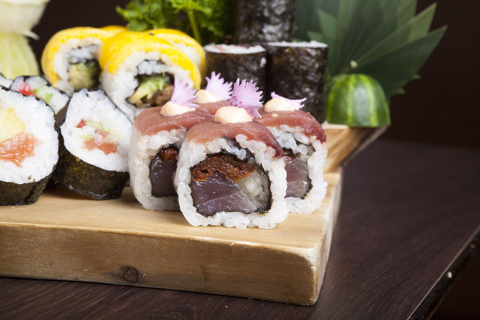 Canon EOS 5D Mark II sample photo. Japanese food, sushi, japanese photography