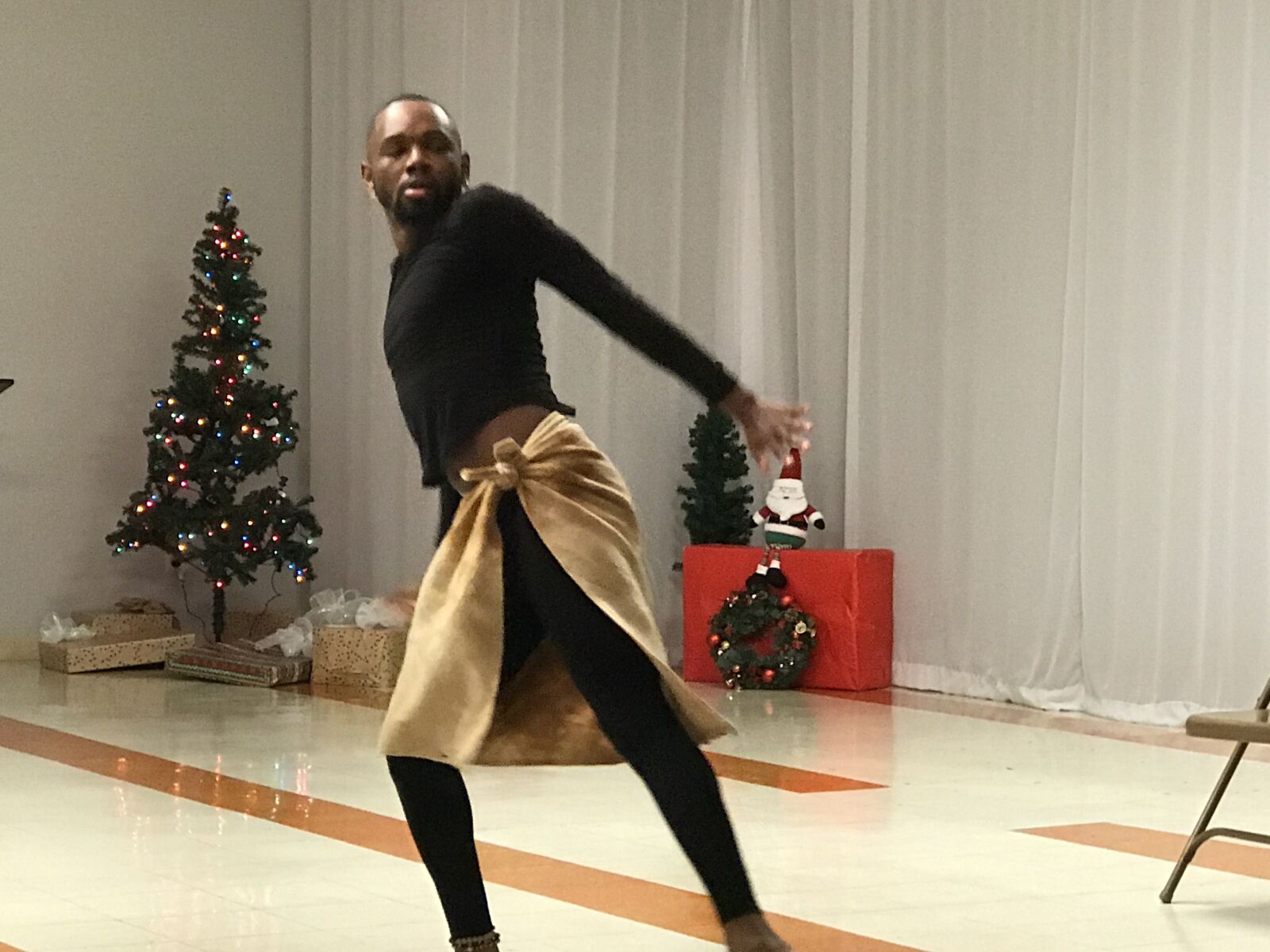 Apple iPhone 7 Plus sample photo. Dancer, male dancer, african photography