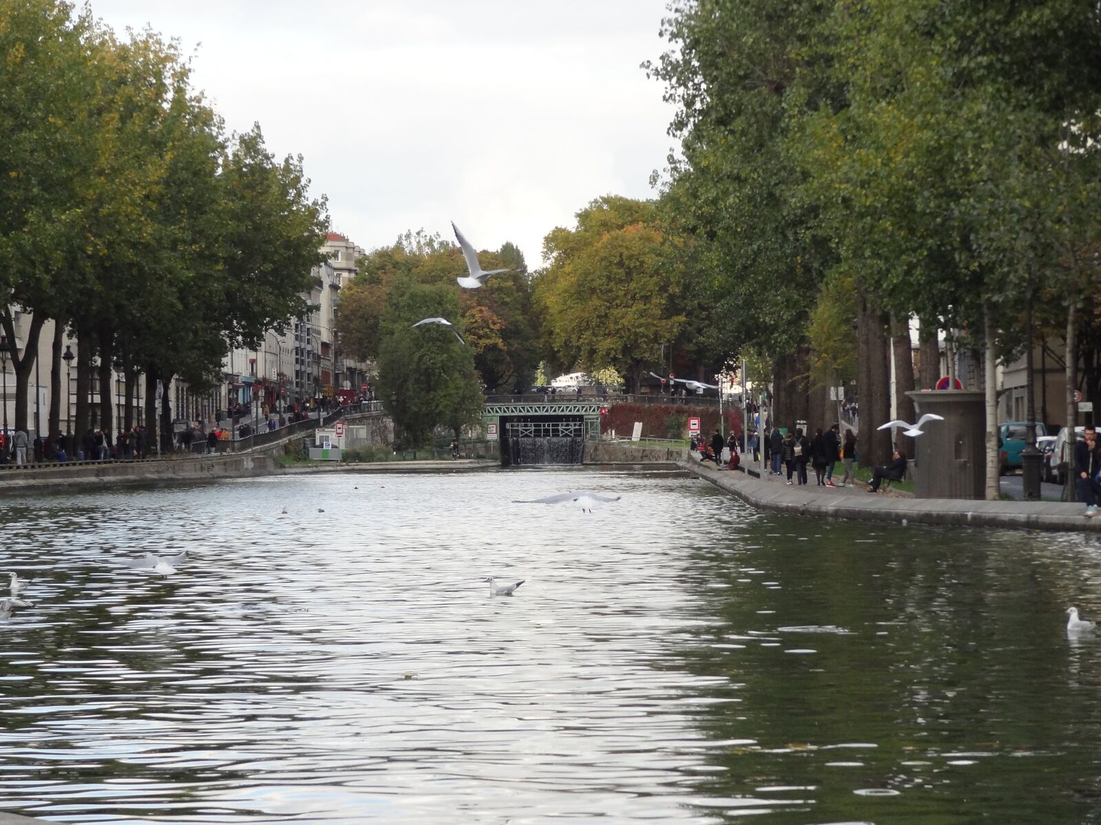 Sony Cyber-shot DSC-HX9V sample photo. Canal saint martin, paris photography