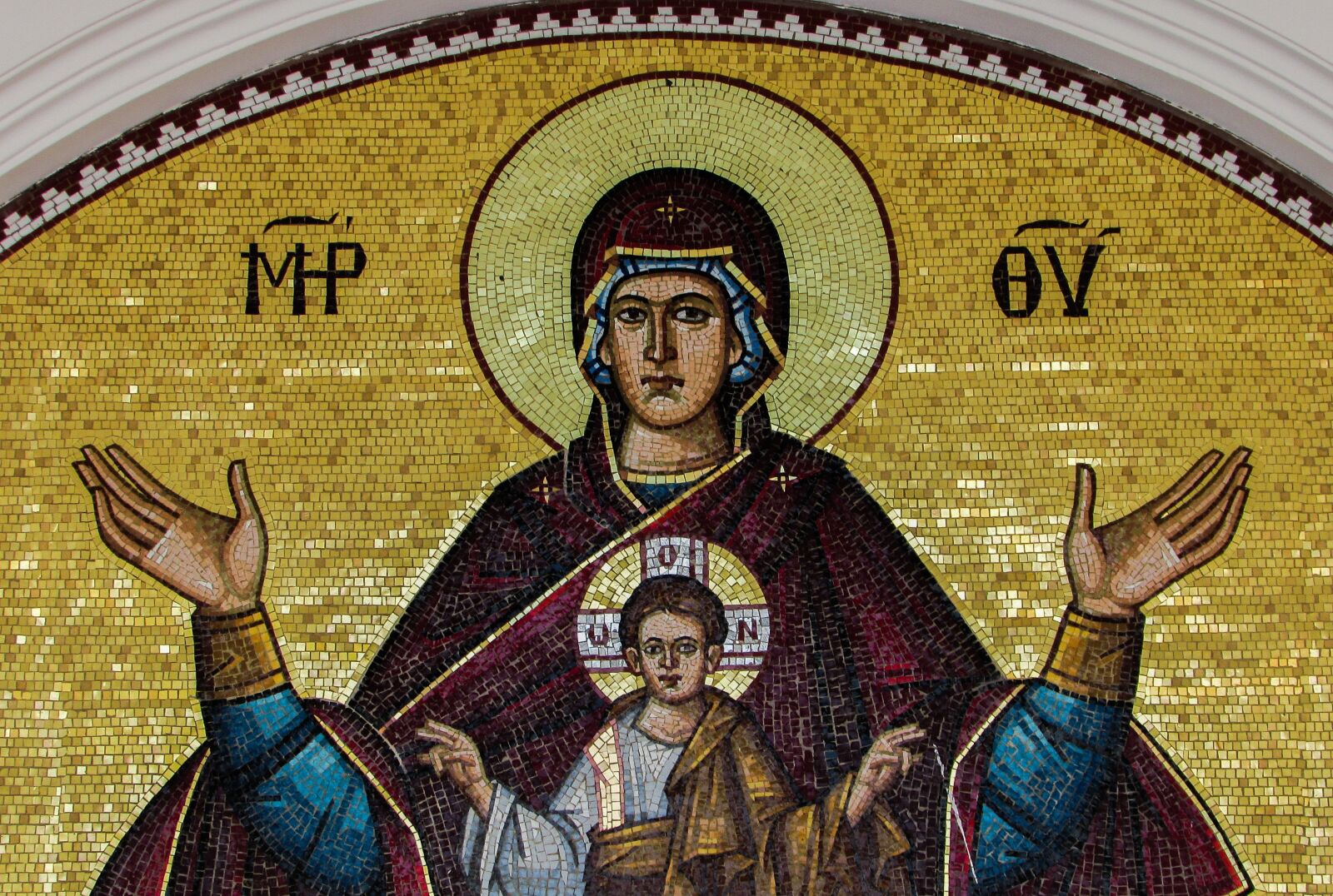 Canon PowerShot SX400 IS sample photo. Lintel, virgin mary and photography