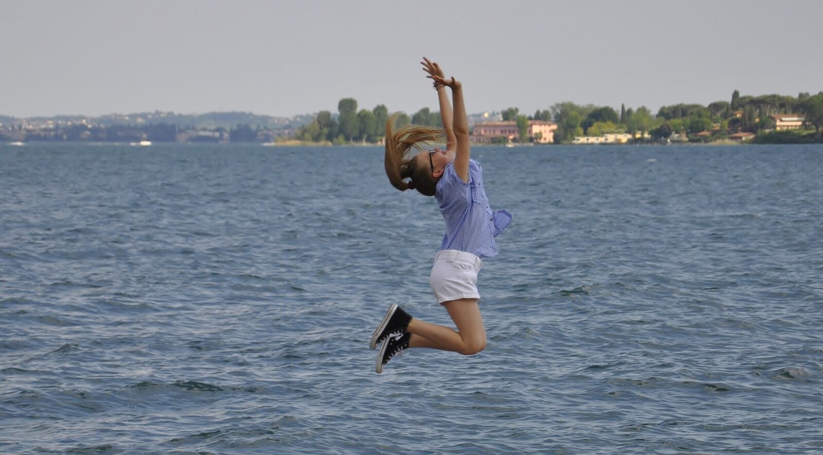 Nikon D5000 sample photo. Balance, jump, body photography