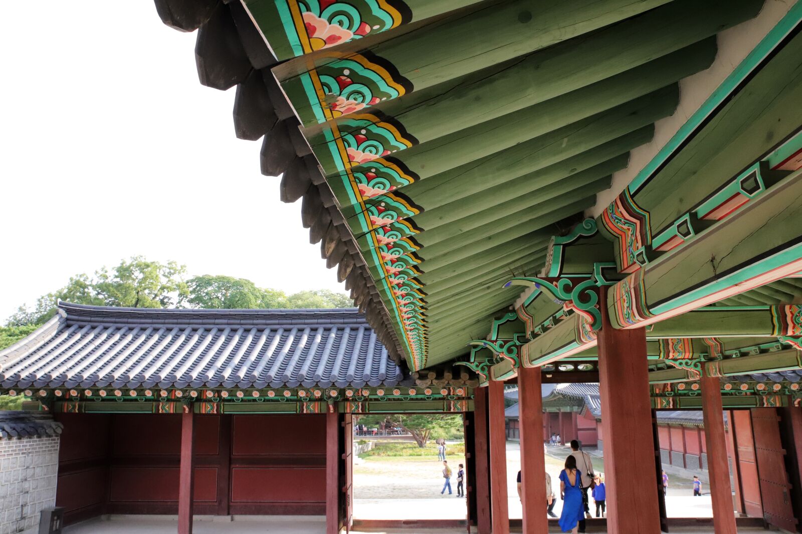 Canon EOS 6D Mark II sample photo. Mono, changdeokgung, forbidden city photography