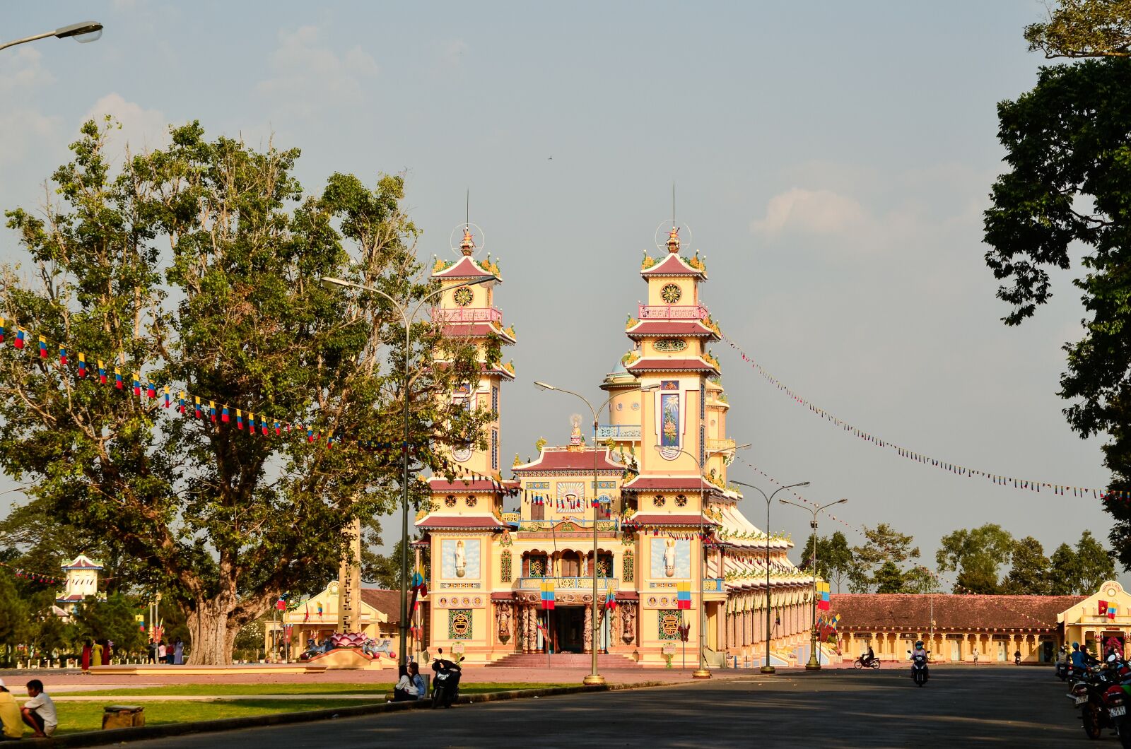 Nikon D5100 sample photo. Architecture, religion, scenery photography