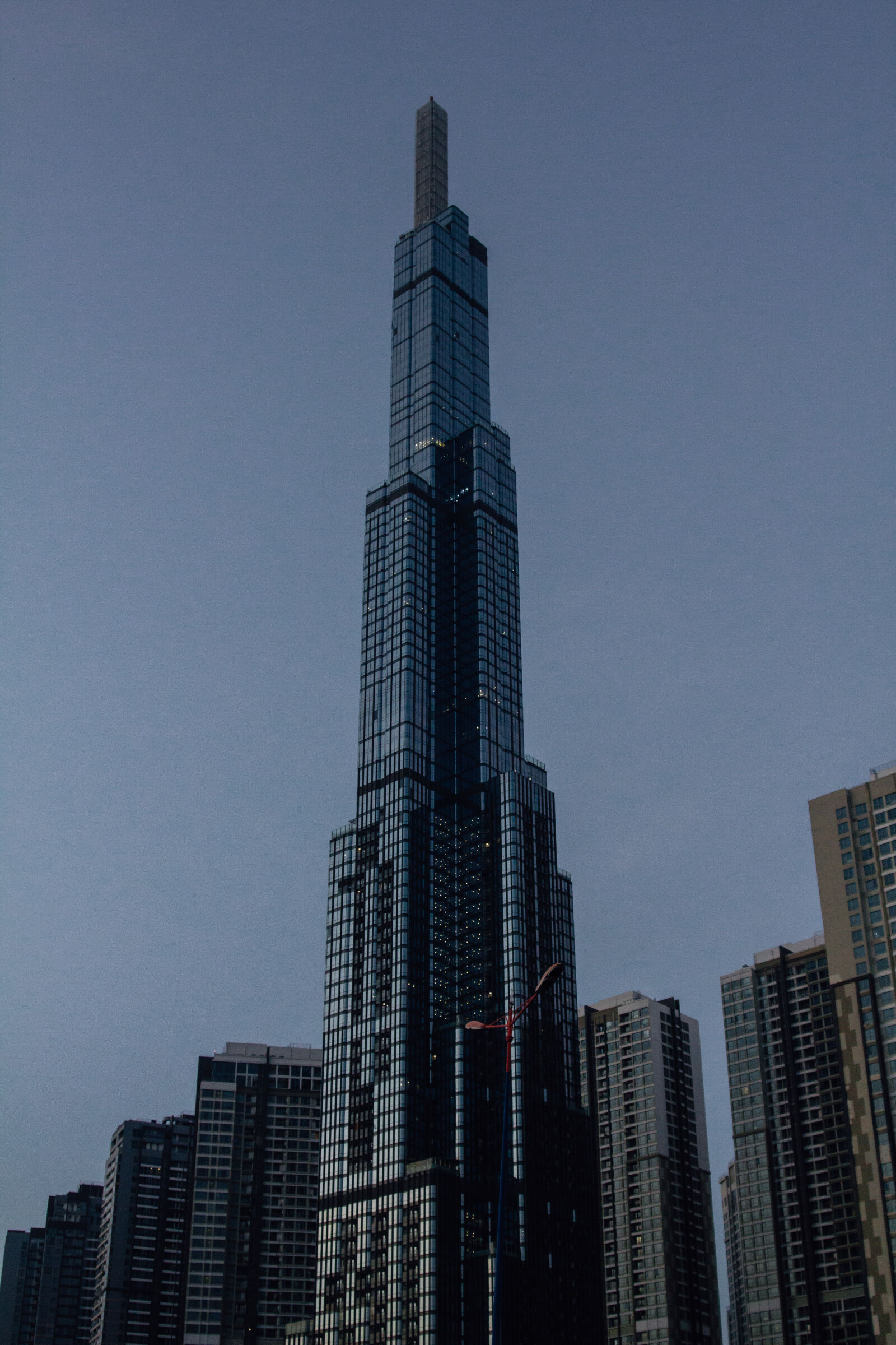 Canon EOS 550D (EOS Rebel T2i / EOS Kiss X4) sample photo. Landmark 81 photography