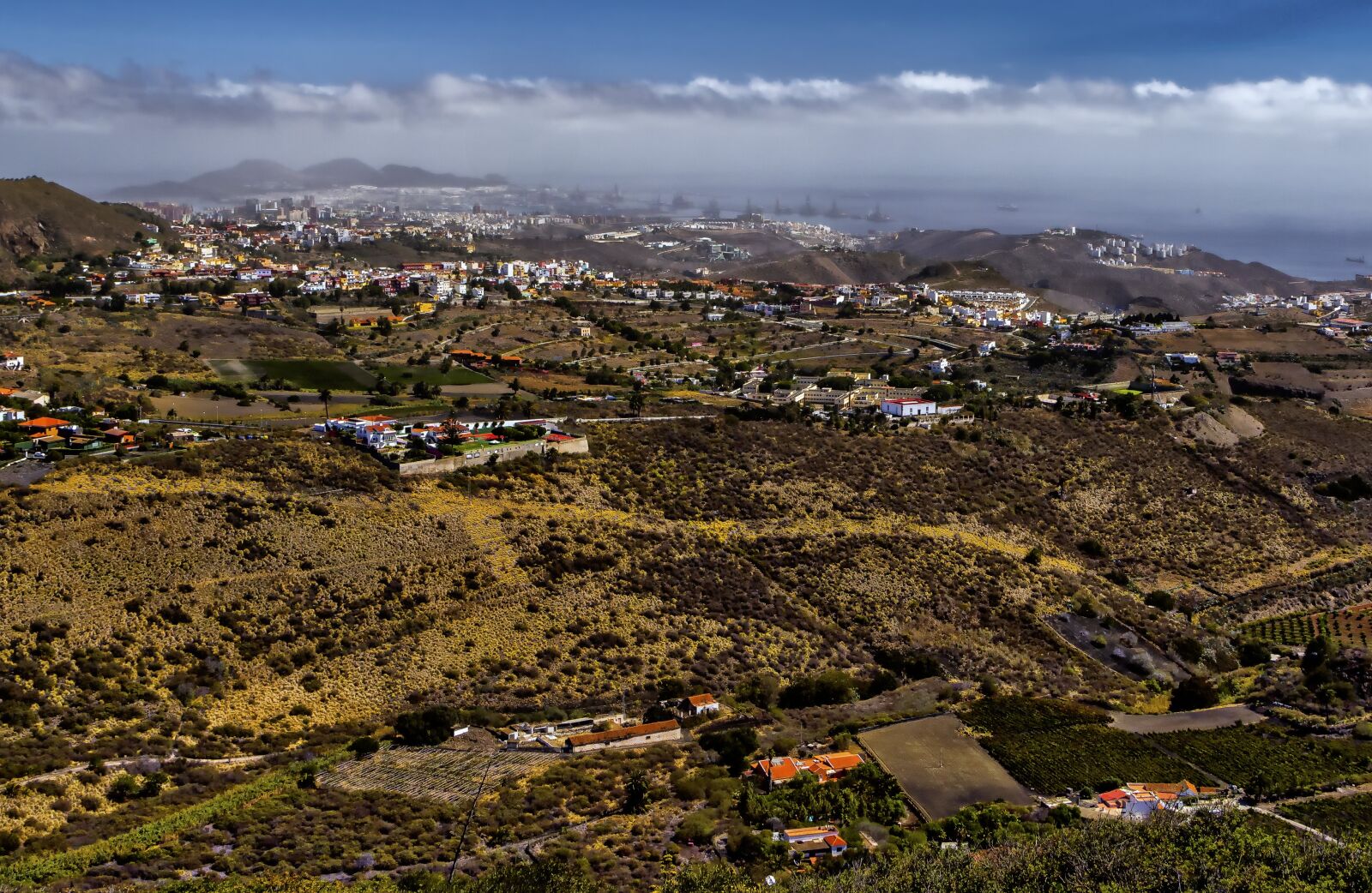 Canon EOS 7D + Canon EF 24-105mm F4L IS USM sample photo. View, city, canary islands photography