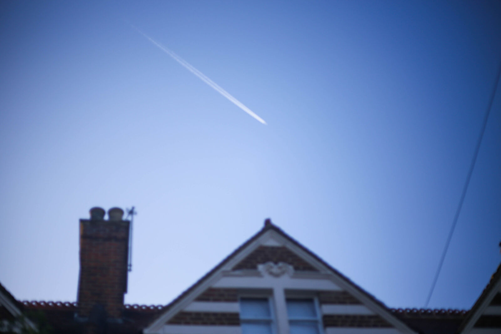 Canon EF 50mm F1.8 STM sample photo. Airline, upon, a, house photography