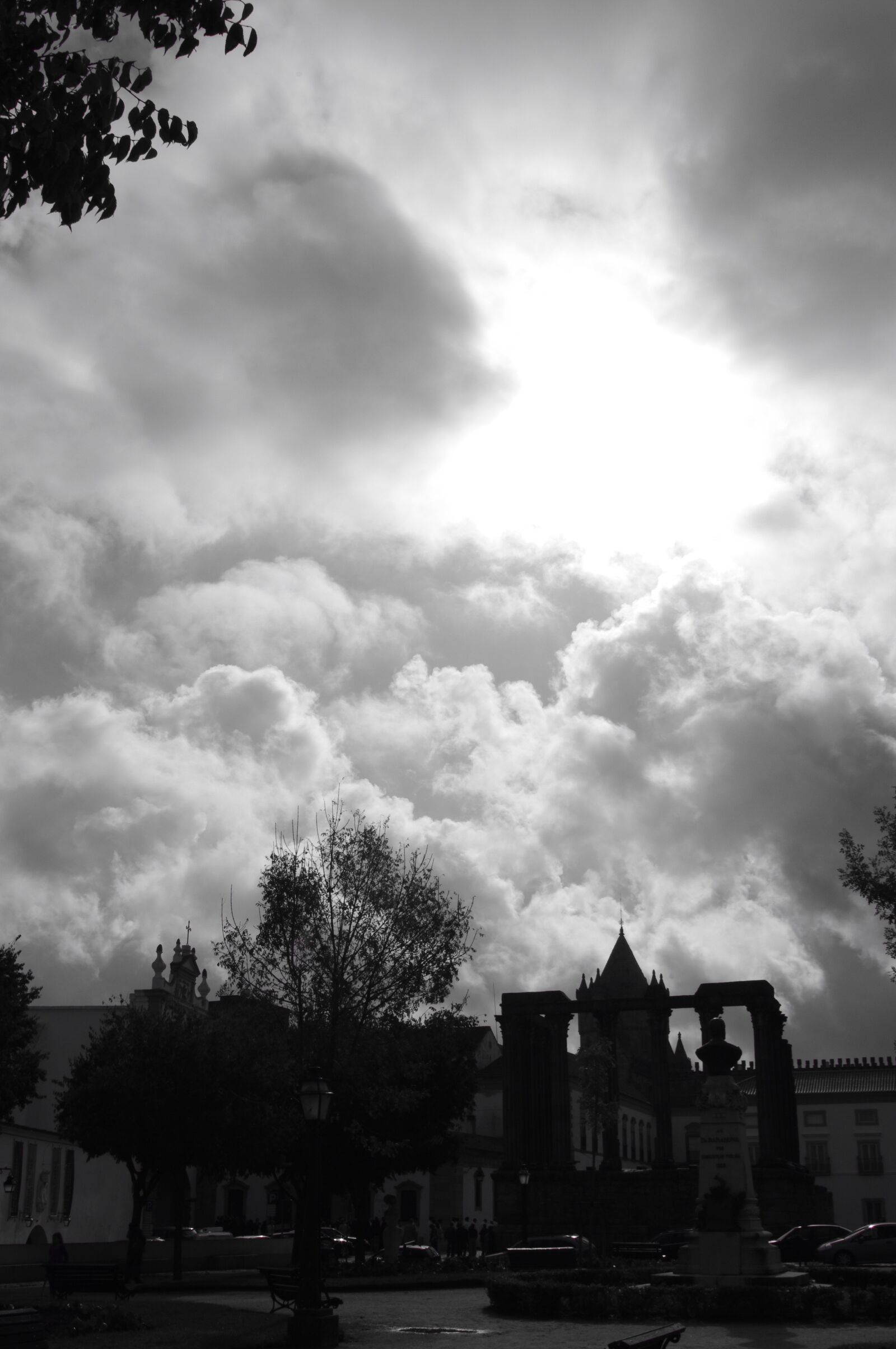 Pentax K-7 sample photo. Clouds, sunburst, sky photography