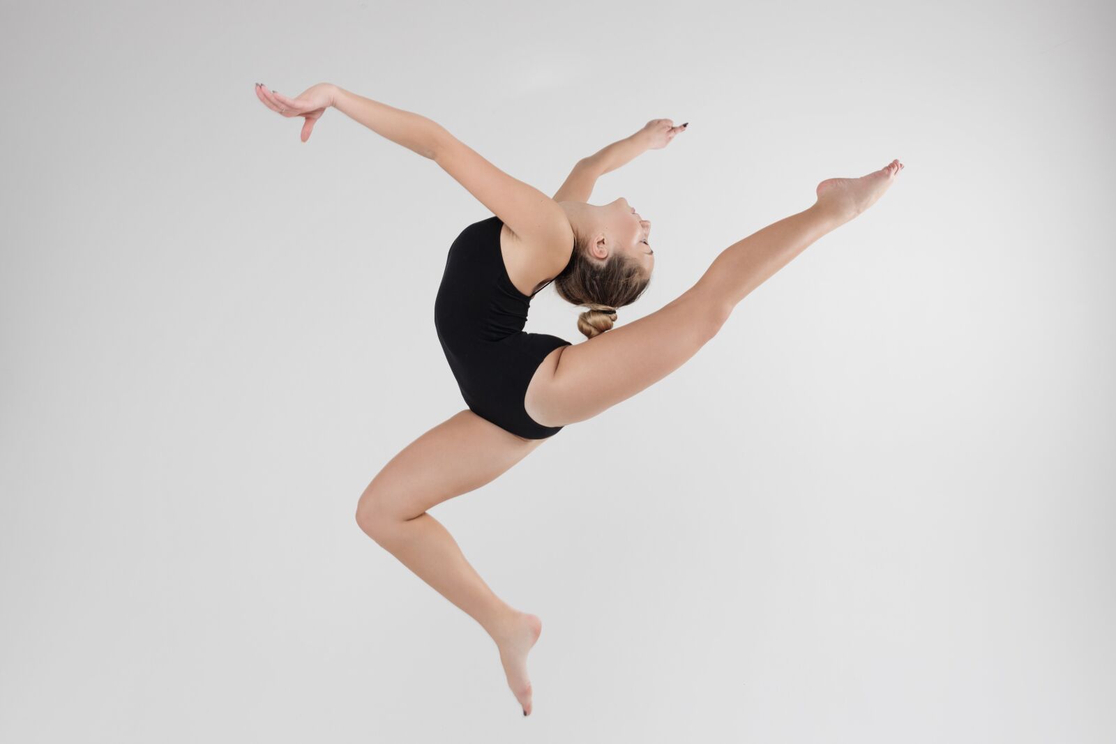 Sigma 35mm F1.4 DG HSM Art sample photo. Sports, gymnastics, fitness photography
