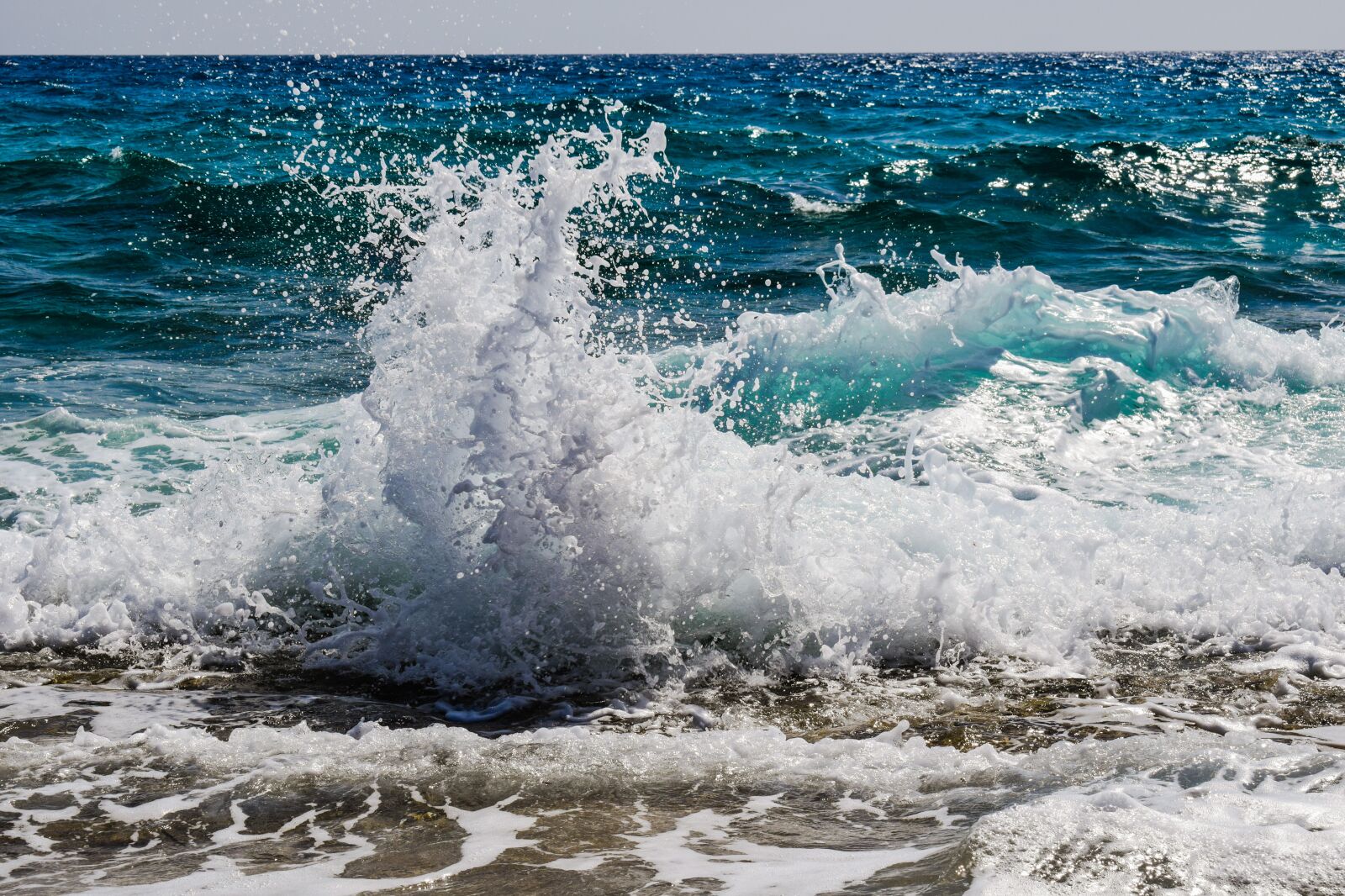 Nikon D3300 sample photo. Wave, smashing, foam photography
