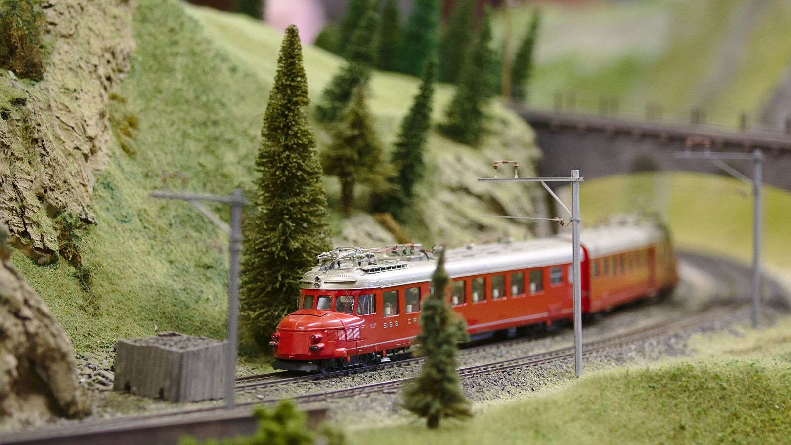 Canon EF 70-200mm F2.8L IS II USM sample photo. Model railway, train, toys photography