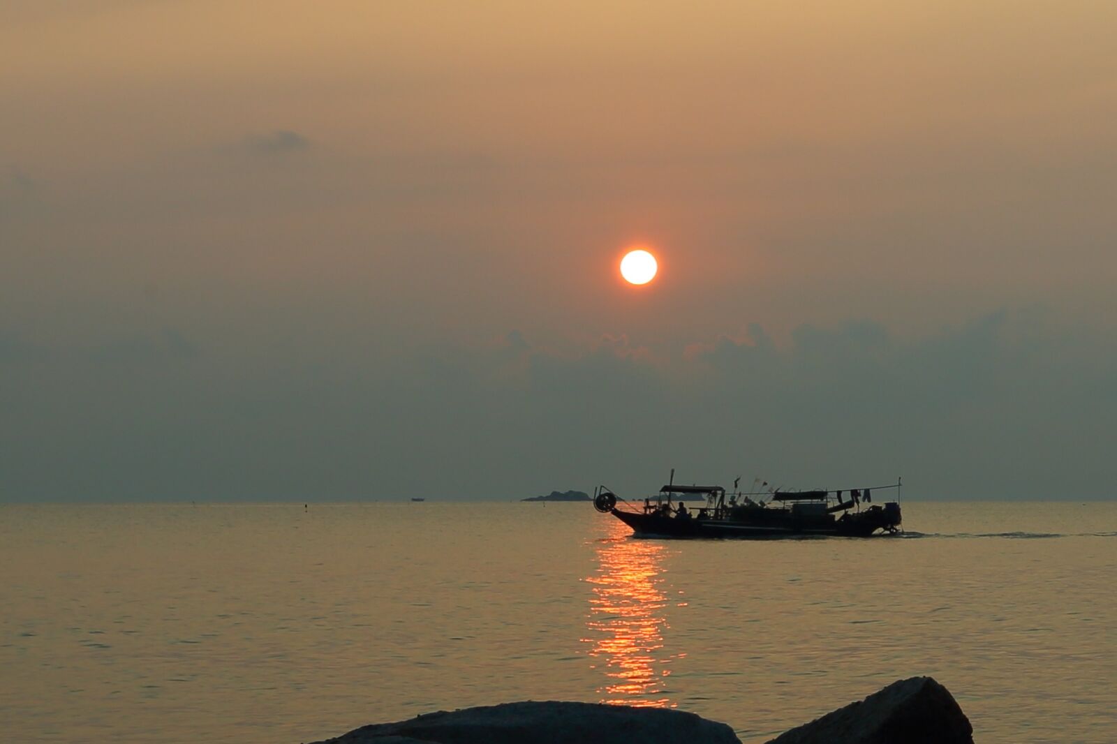 Canon EF 17-40mm F4L USM sample photo. Sunset, dawn, waters photography