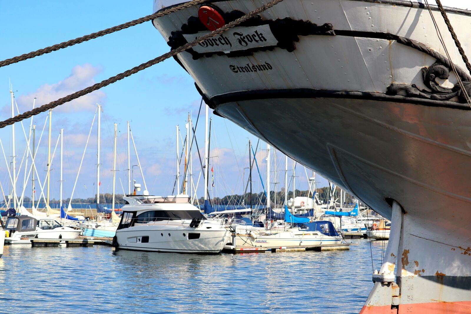 Canon EF-S 55-250mm F4-5.6 IS STM sample photo. Port, boats, sailing boats photography