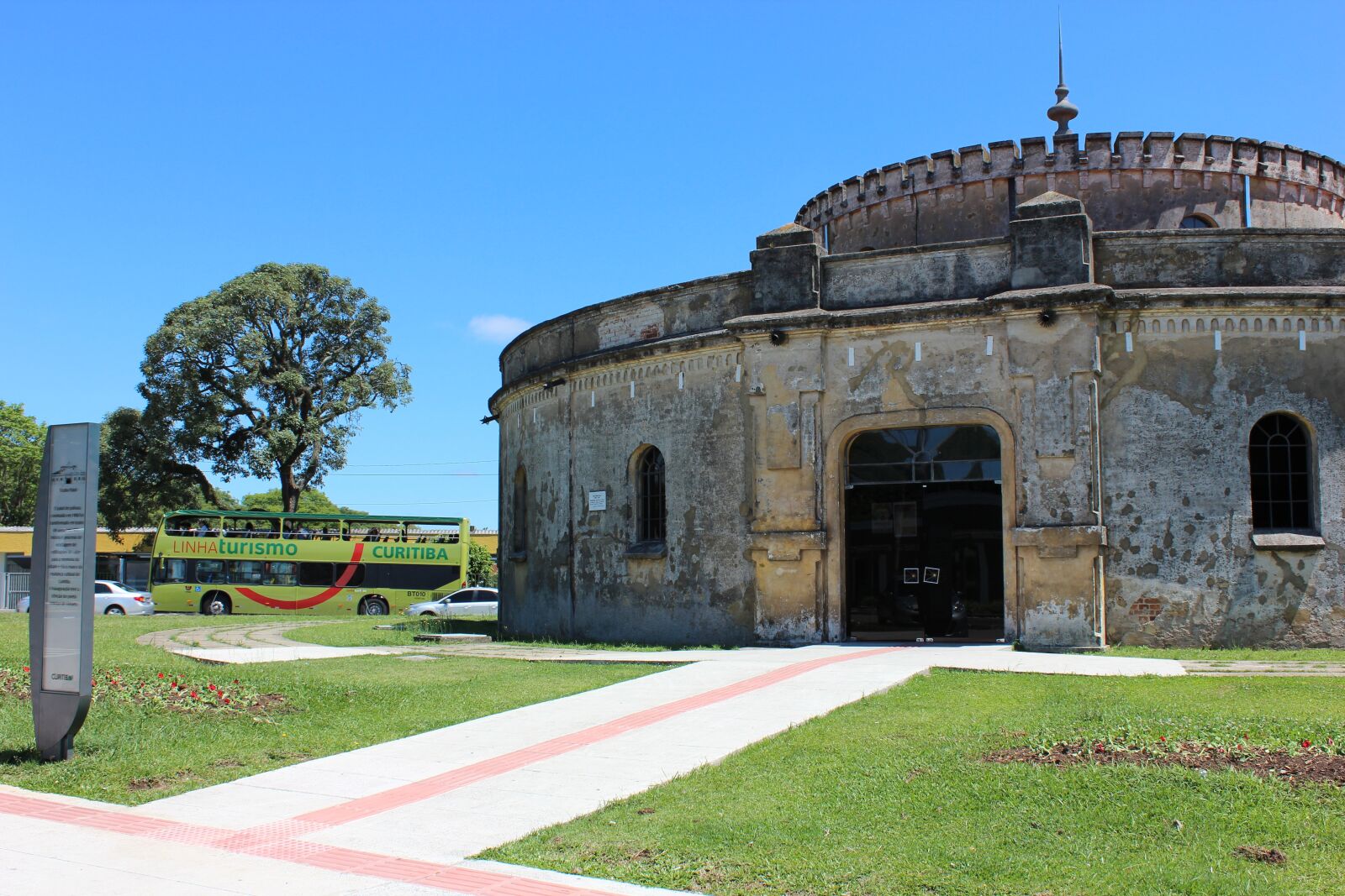 Canon EOS 600D (Rebel EOS T3i / EOS Kiss X5) sample photo. Locker, curitiba, theatre photography