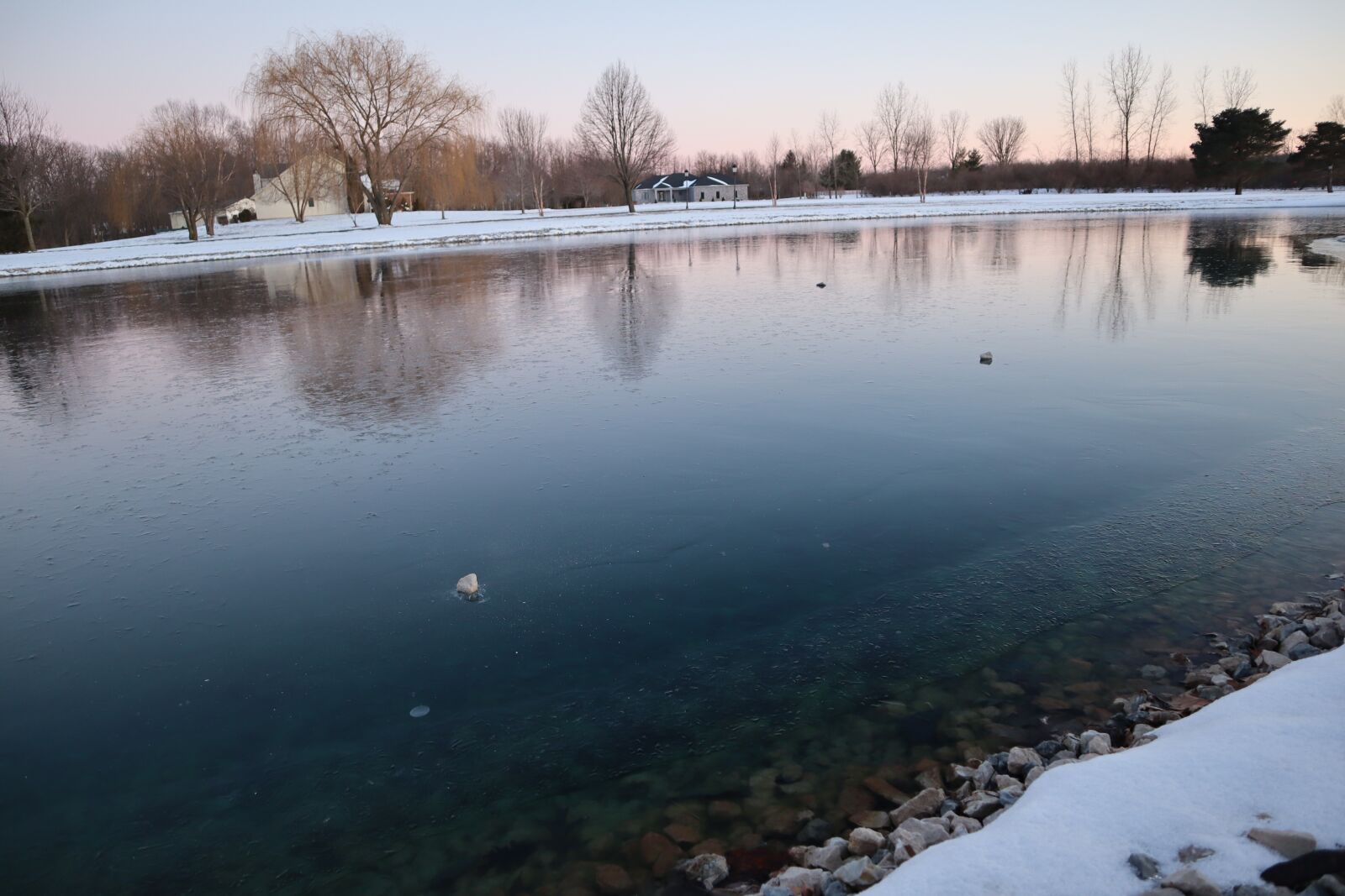 Canon EOS M50 (EOS Kiss M) sample photo. Ice, outdoors, winter photography