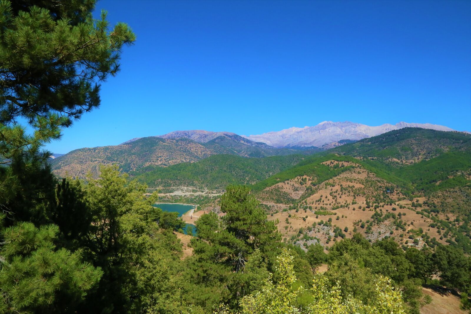 Canon EF 24-105mm F4L IS USM sample photo. Landscape, mountains, nature photography