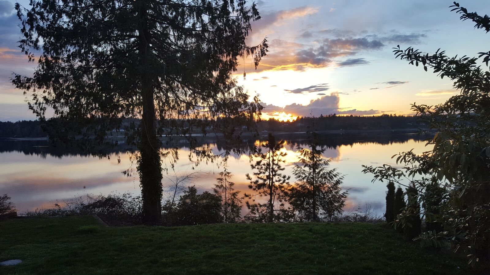 Samsung Galaxy S6 sample photo. Evening retreat, peaceful, sunset photography