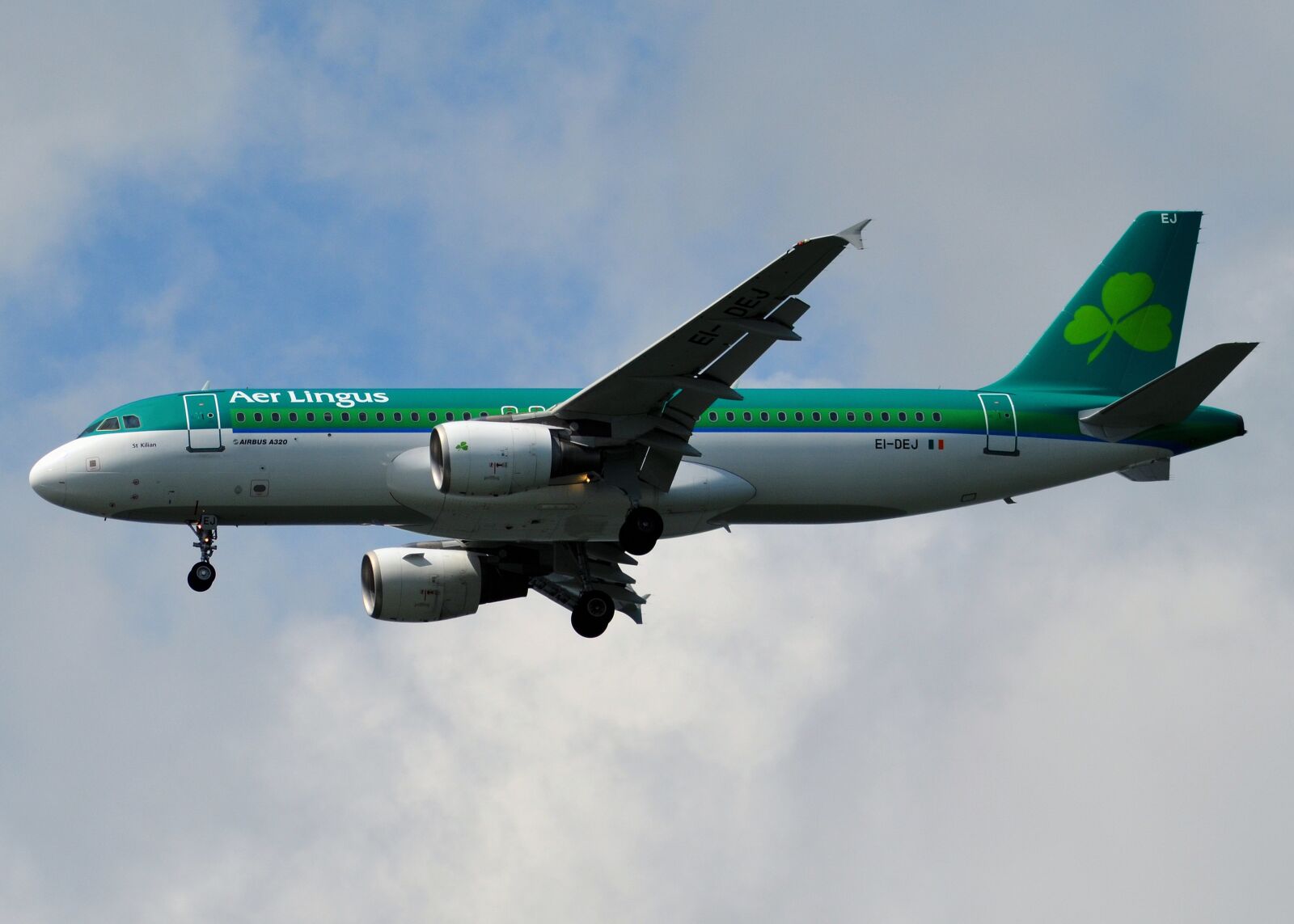 Nikon D5100 sample photo. Aer lingus, plane, airplane photography