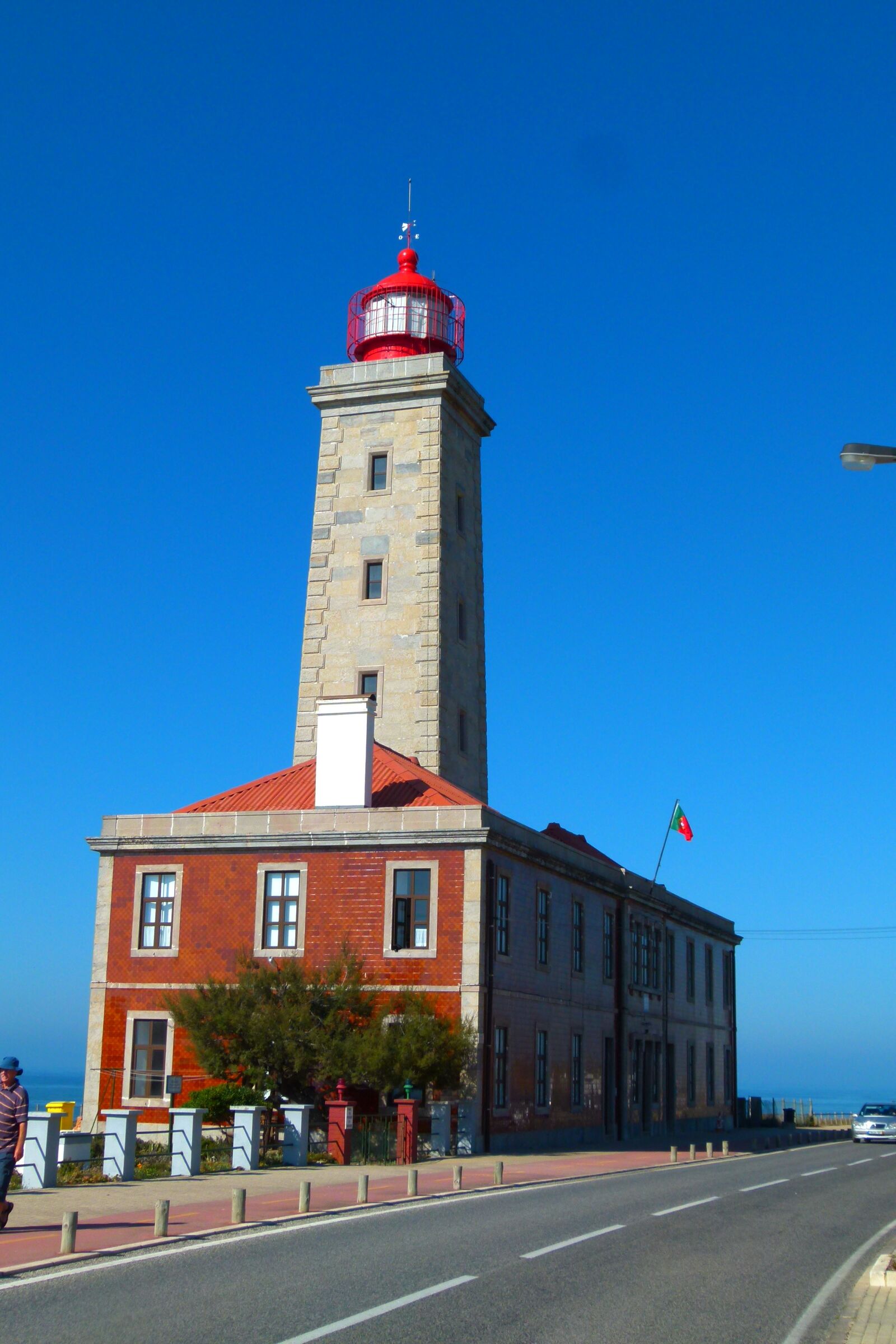 Panasonic Lumix DMC-FZ100 sample photo. Lighthouse, portugal, coast photography