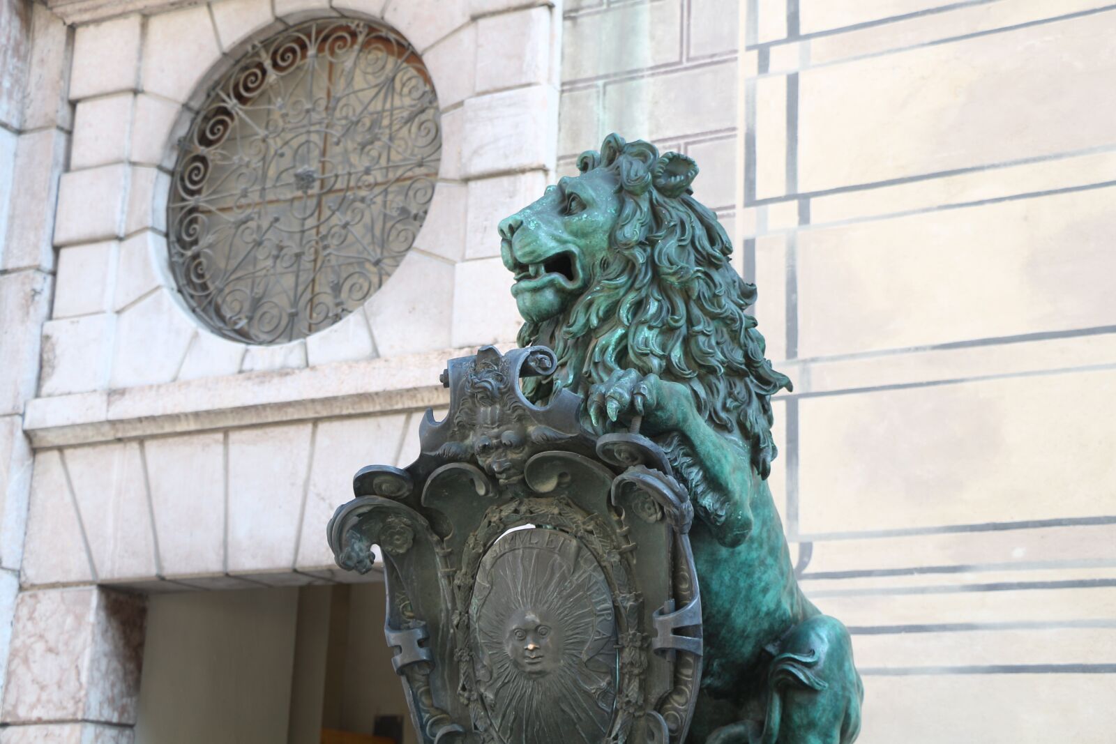 Canon EOS 700D (EOS Rebel T5i / EOS Kiss X7i) sample photo. Munich, bavaria, architecture photography