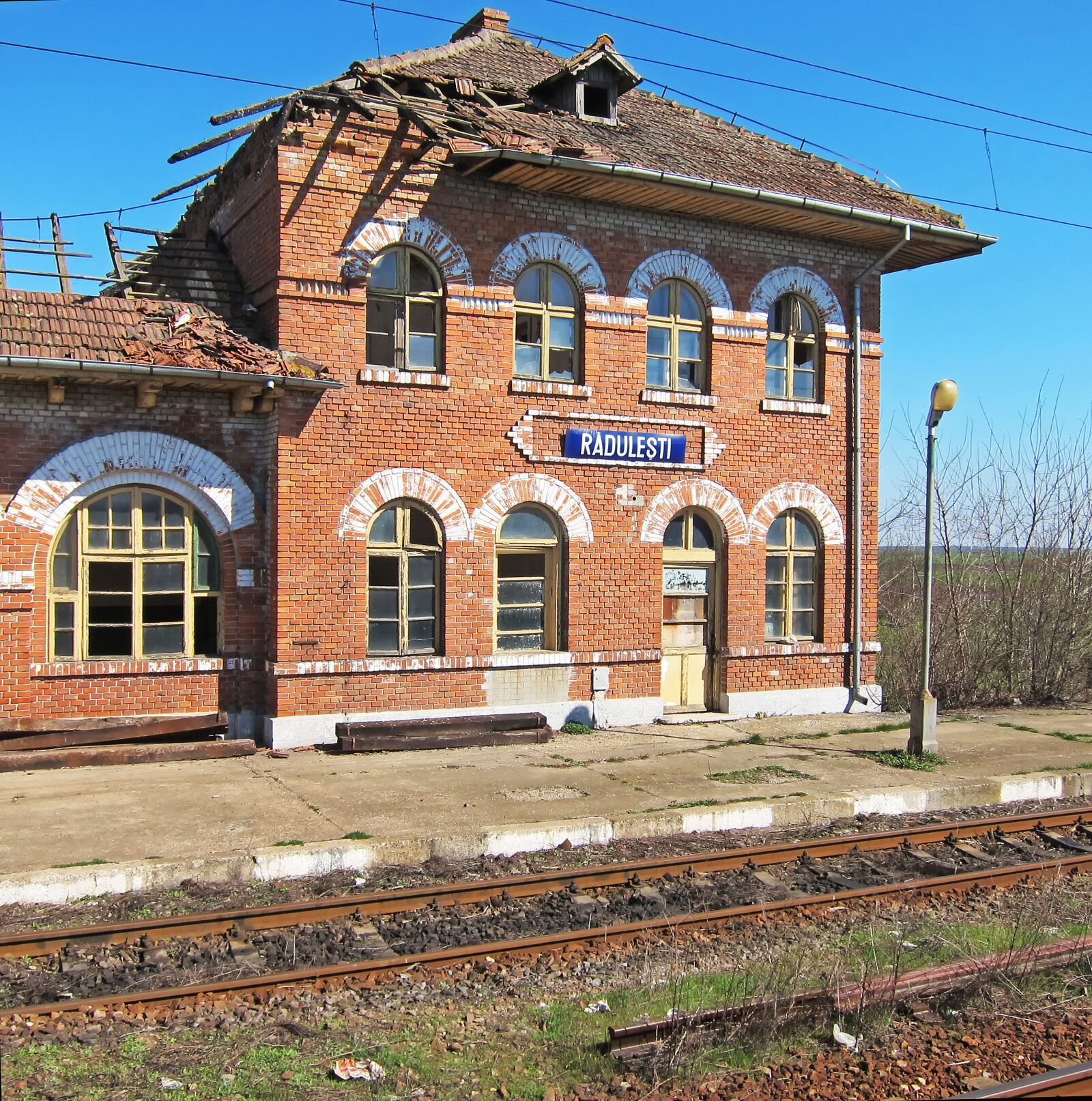Canon PowerShot S95 sample photo. Train depot, gara, romania photography