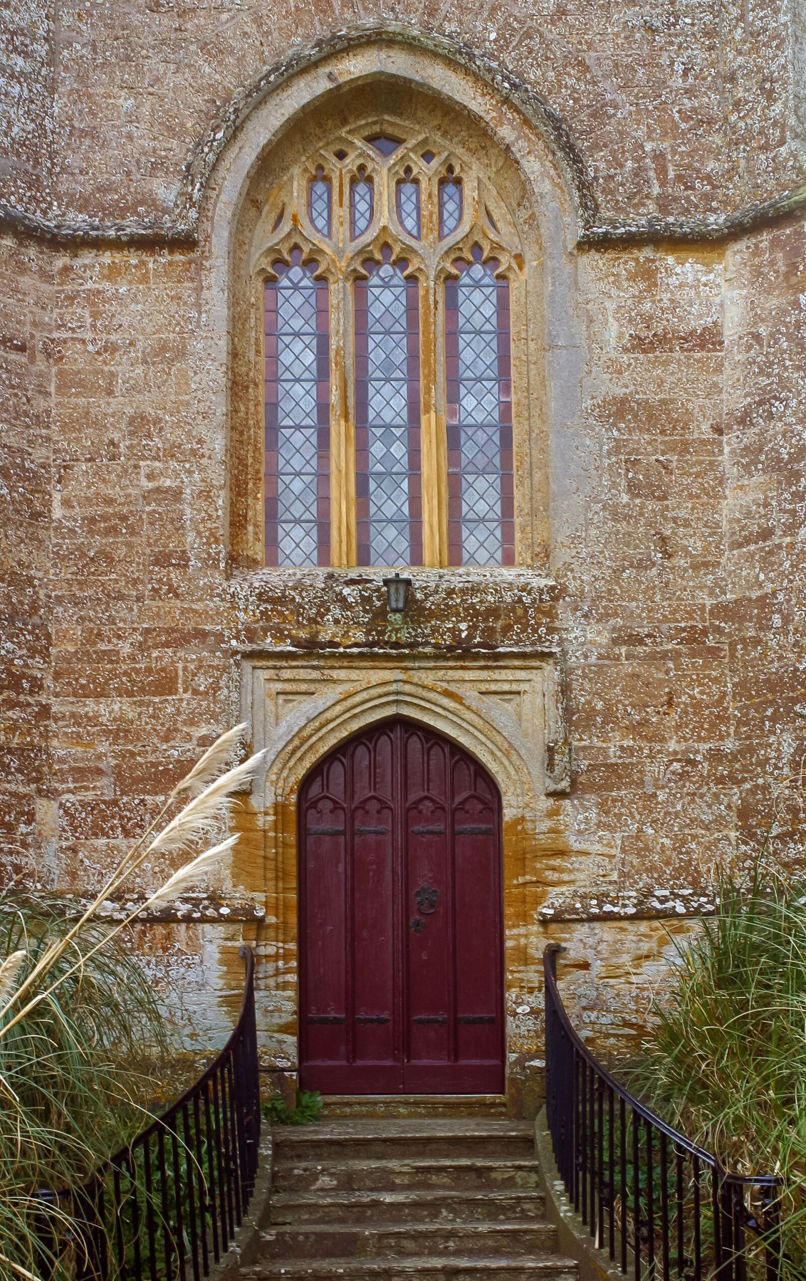 Canon EOS D60 sample photo. Architecture, door, gothic photography