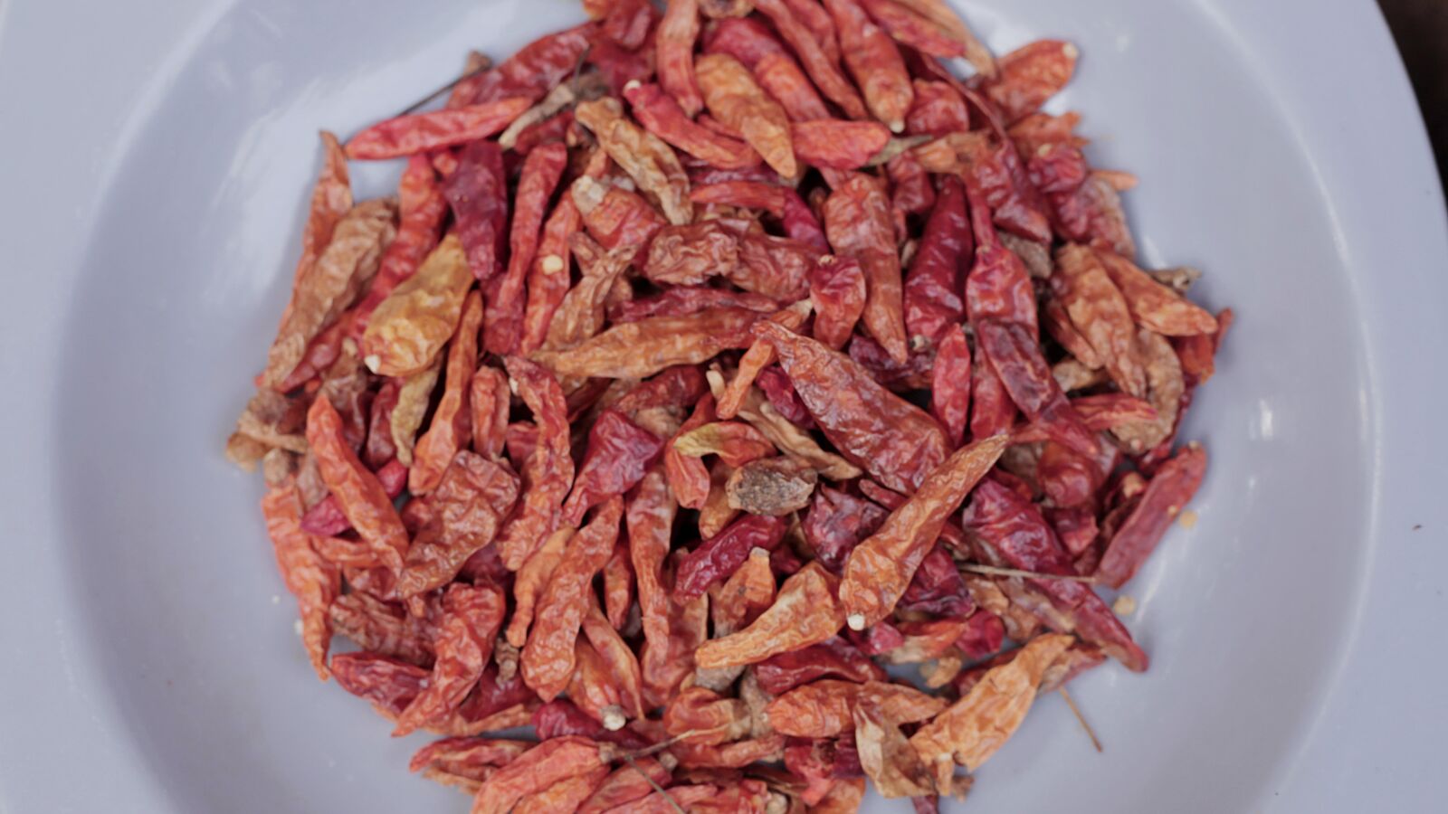 Canon EOS 5D Mark III sample photo. Chili, pepper, hot photography