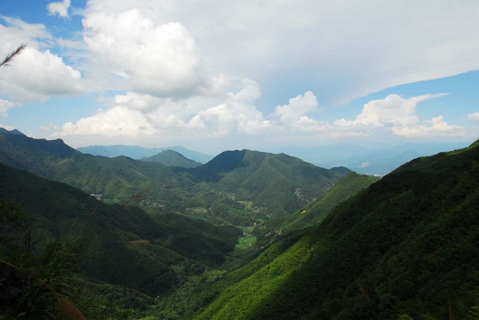 Nikon D200 sample photo. Mountain, clouds, sky photography