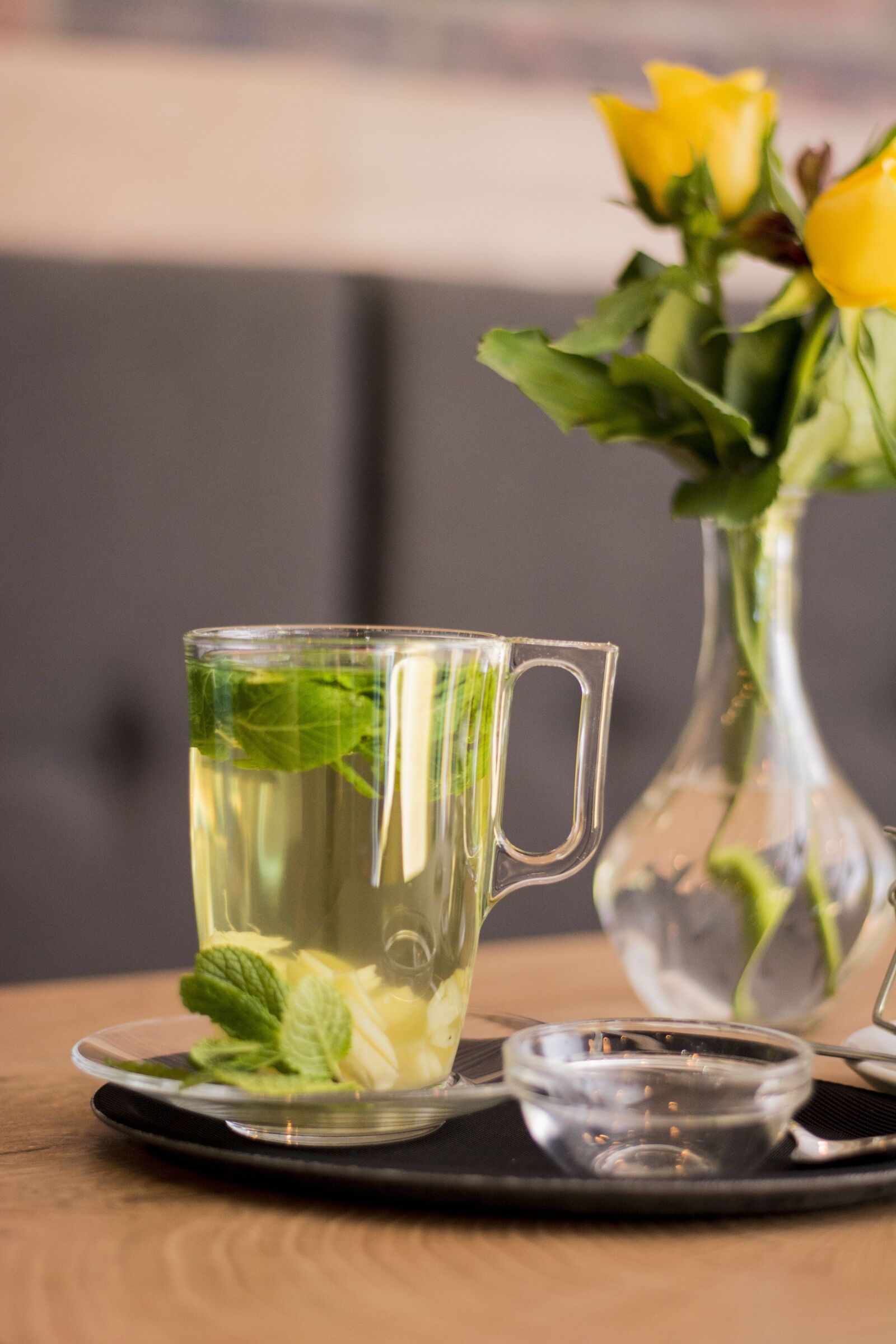 Nikon D5200 sample photo. Tea, mint, coffee shop photography