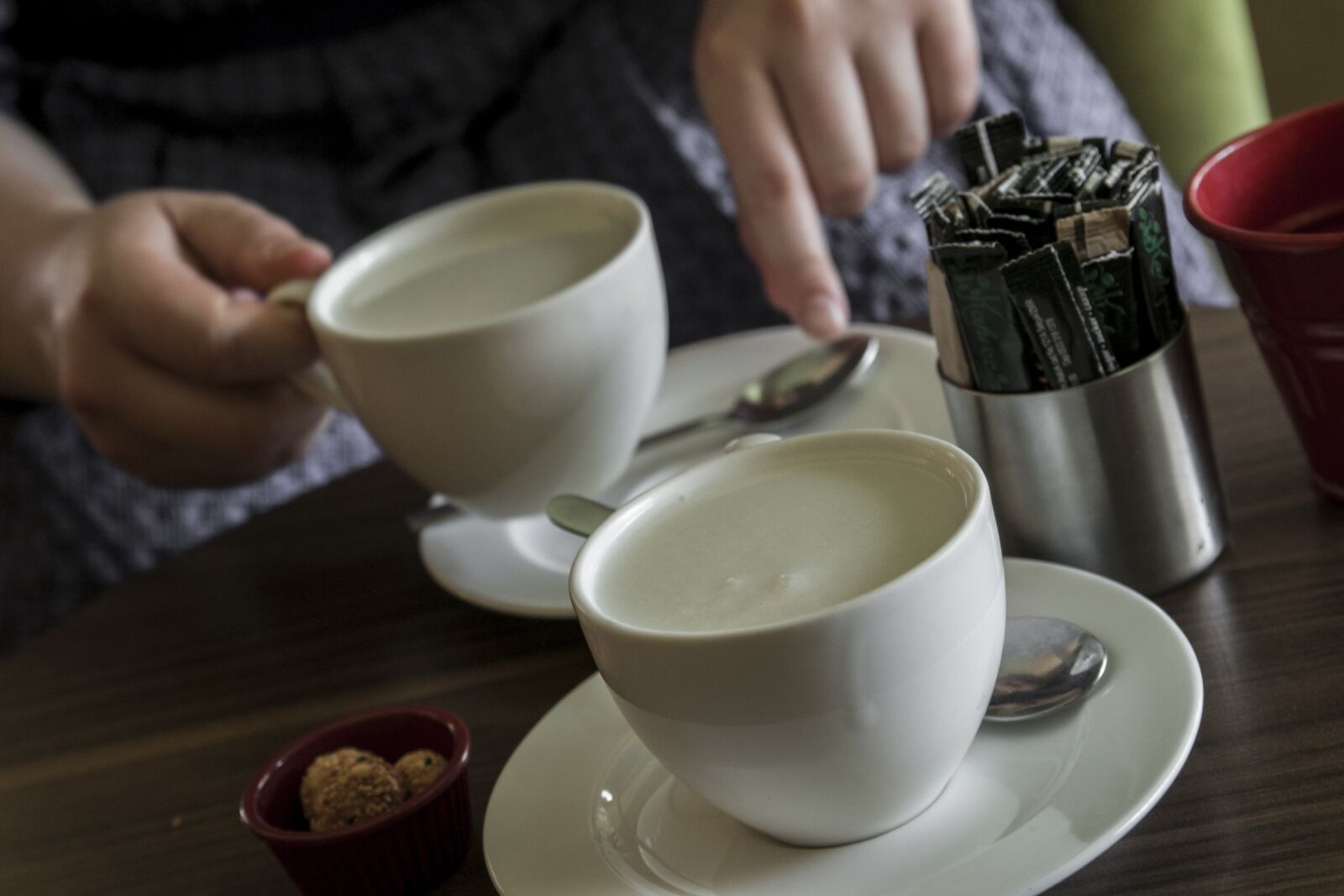 Canon EOS 70D sample photo. Friends, friendship, coffee photography