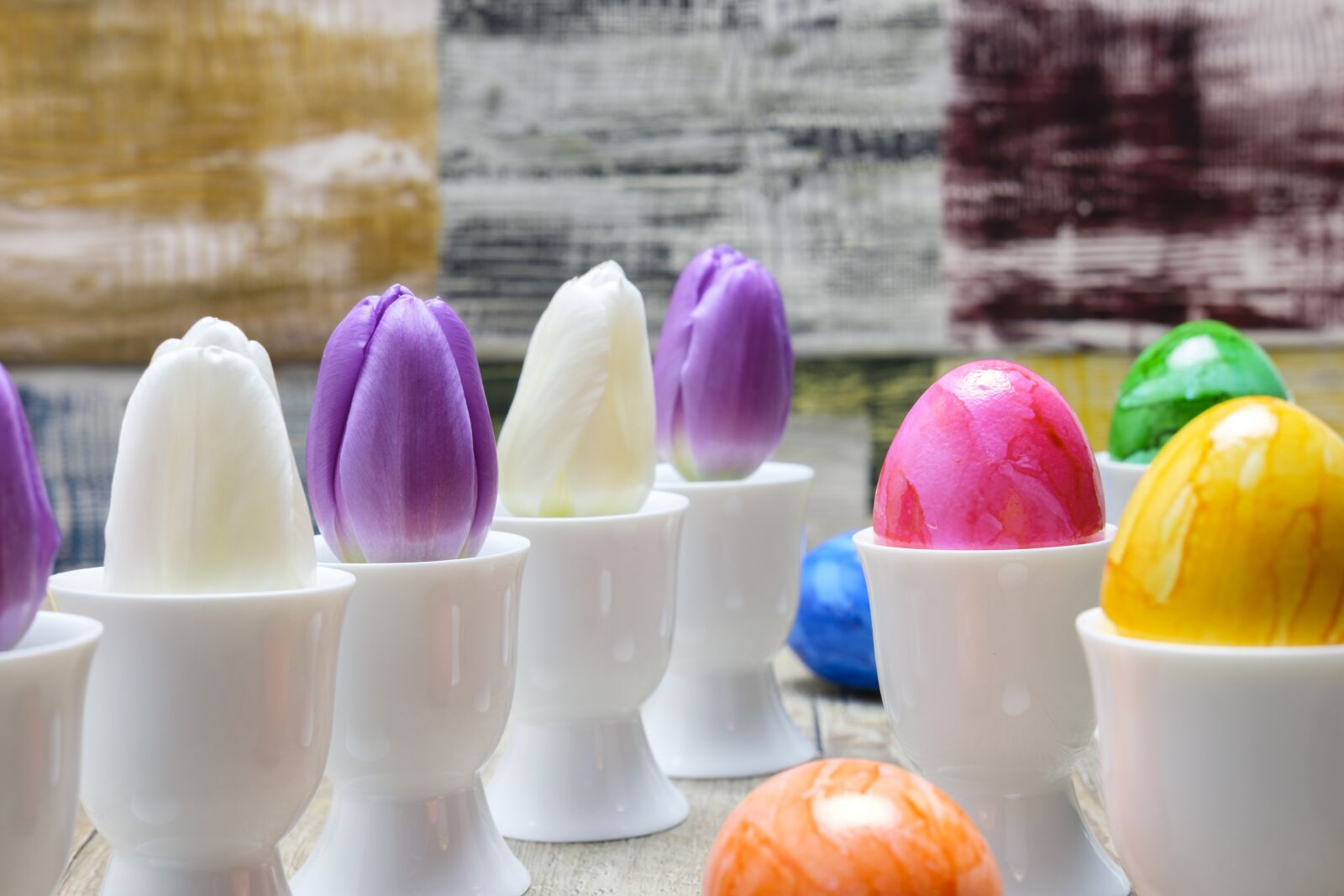Fujifilm X-T2 + Fujifilm XF 35mm F2 R WR sample photo. Egg, easter eggs, colorful photography