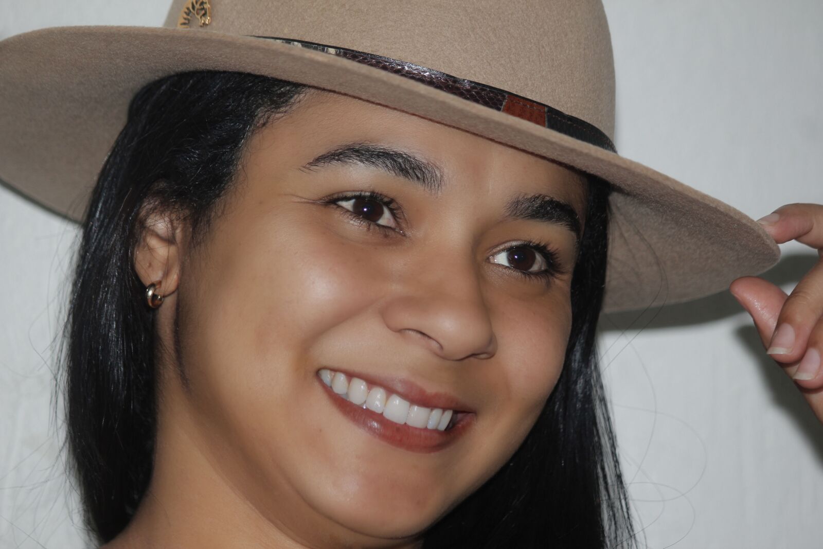 Canon EOS 550D (EOS Rebel T2i / EOS Kiss X4) sample photo. Hat, sun, cowboy photography