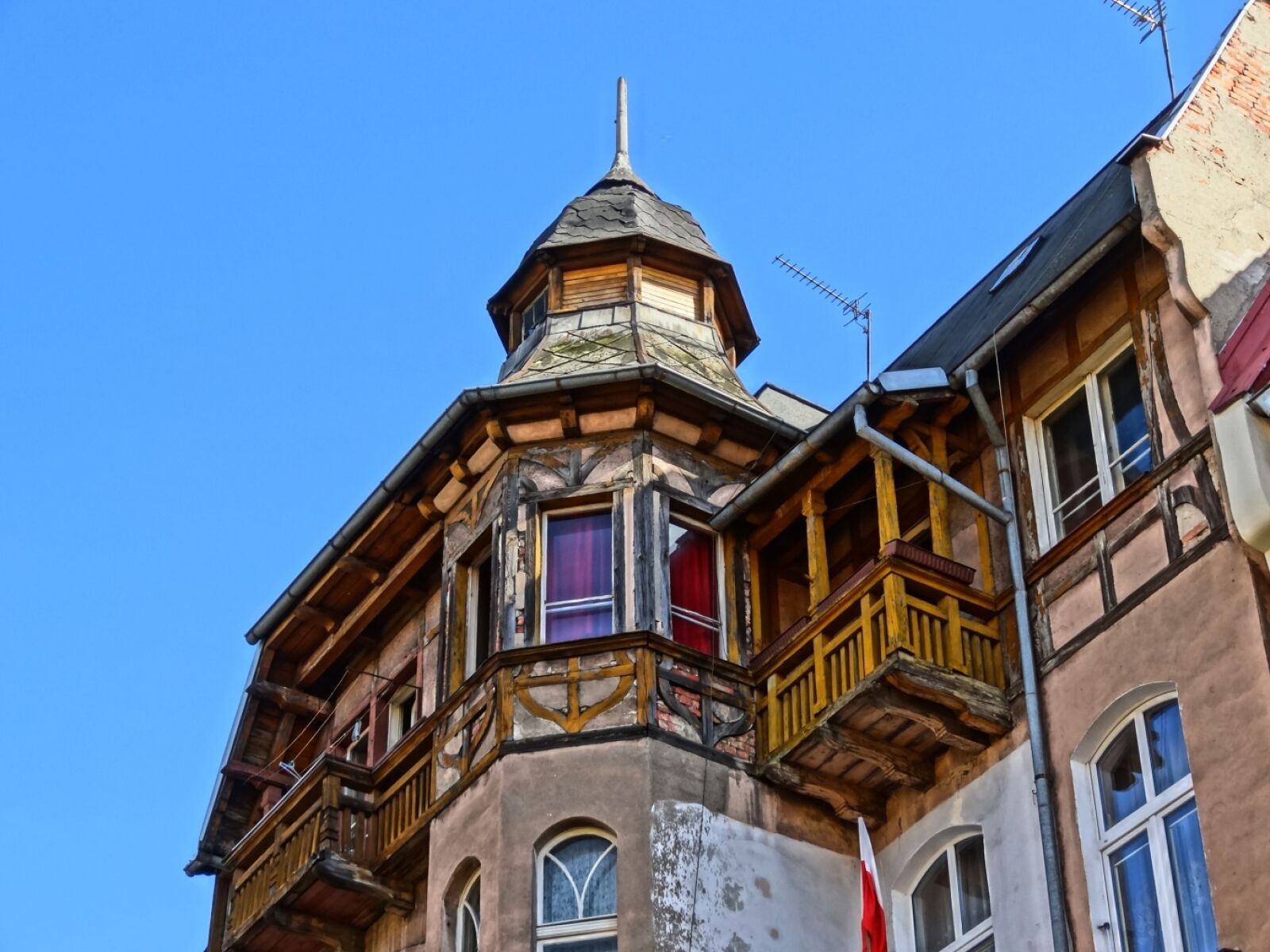 Sony Cyber-shot DSC-HX20V sample photo. Bydgoszcz, poland, building photography