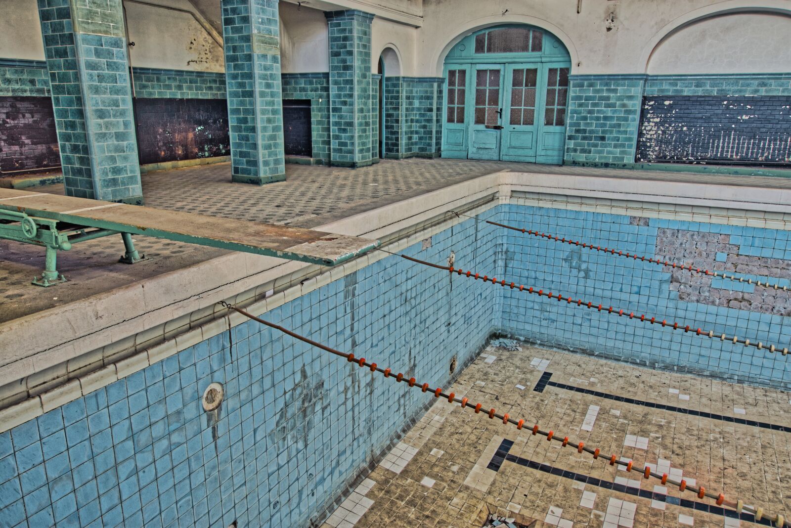 Nikon D7200 sample photo. Lost places, swimming pool photography