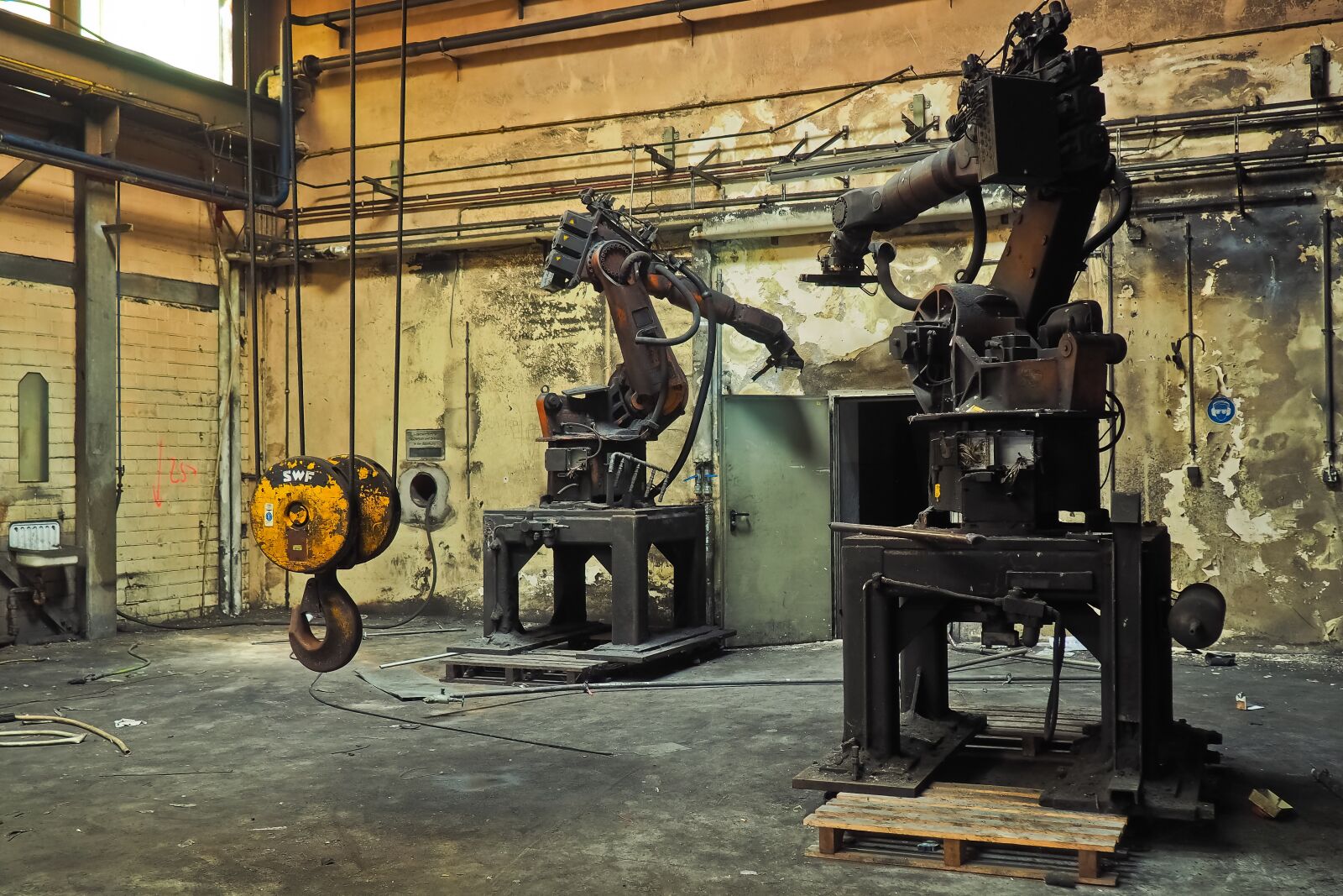 Olympus OM-D E-M10 sample photo. Lost places, machines, old photography