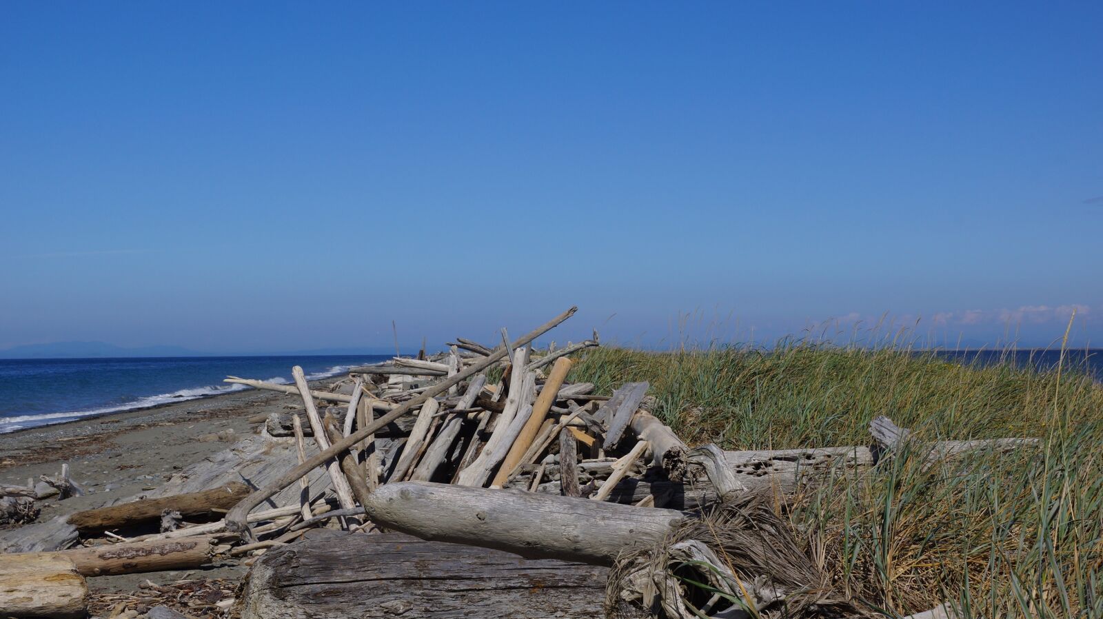 Sony DT 18-250mm F3.5-6.3 sample photo. Ocean, sea, beach photography
