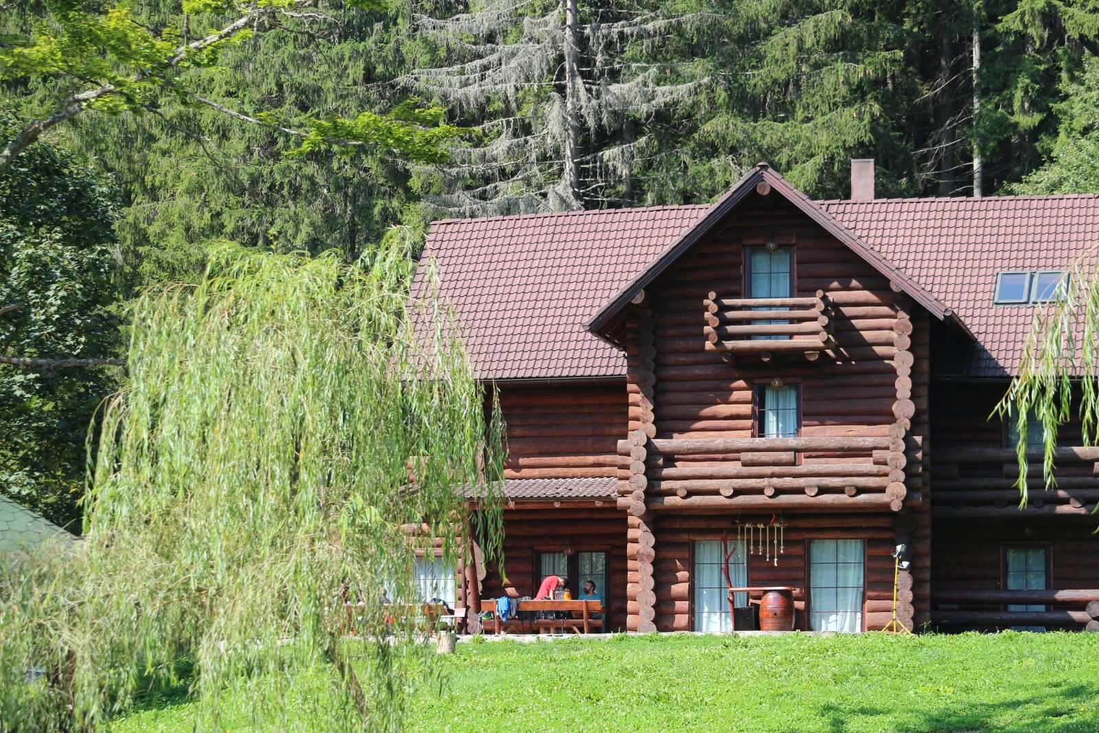 Canon EOS 700D (EOS Rebel T5i / EOS Kiss X7i) sample photo. Chalet, wood, house photography