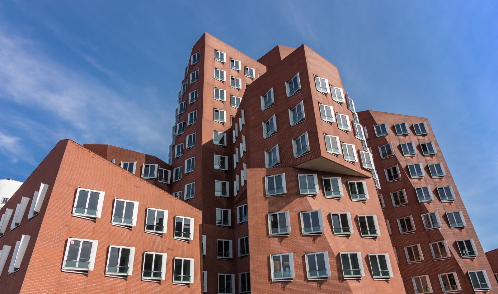 Canon EOS 80D sample photo. Düsseldorf, port, architecture photography