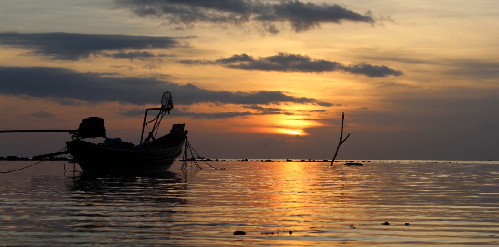 Canon EOS 600D (Rebel EOS T3i / EOS Kiss X5) sample photo. Water, sunset, dawn photography