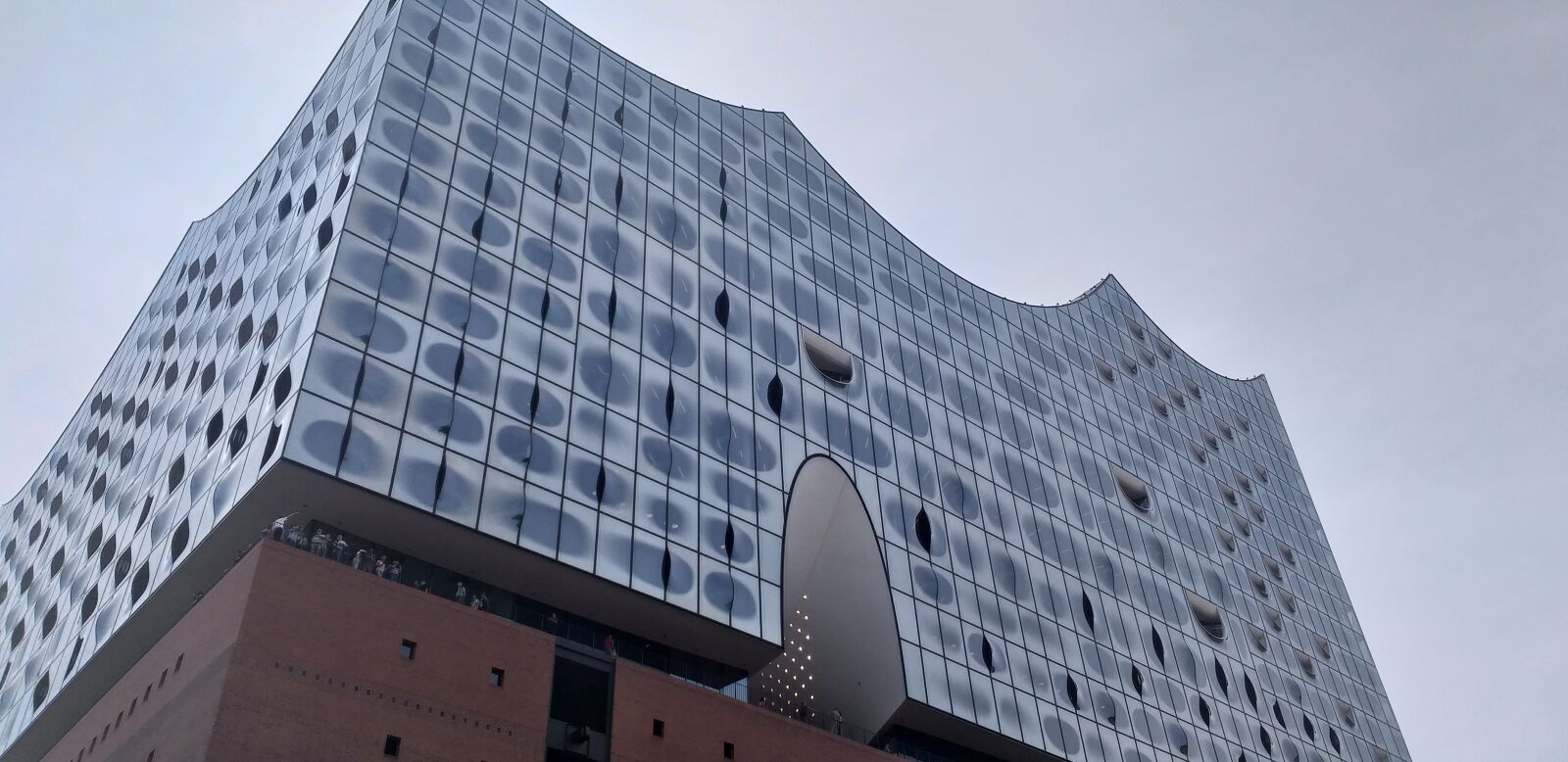 Samsung Galaxy A6+ sample photo. Elbe philharmonic hall, hamburg photography