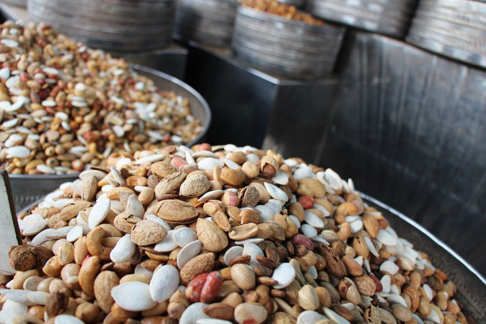 Canon EOS 1200D (EOS Rebel T5 / EOS Kiss X70 / EOS Hi) sample photo. Market, downtown, amman photography