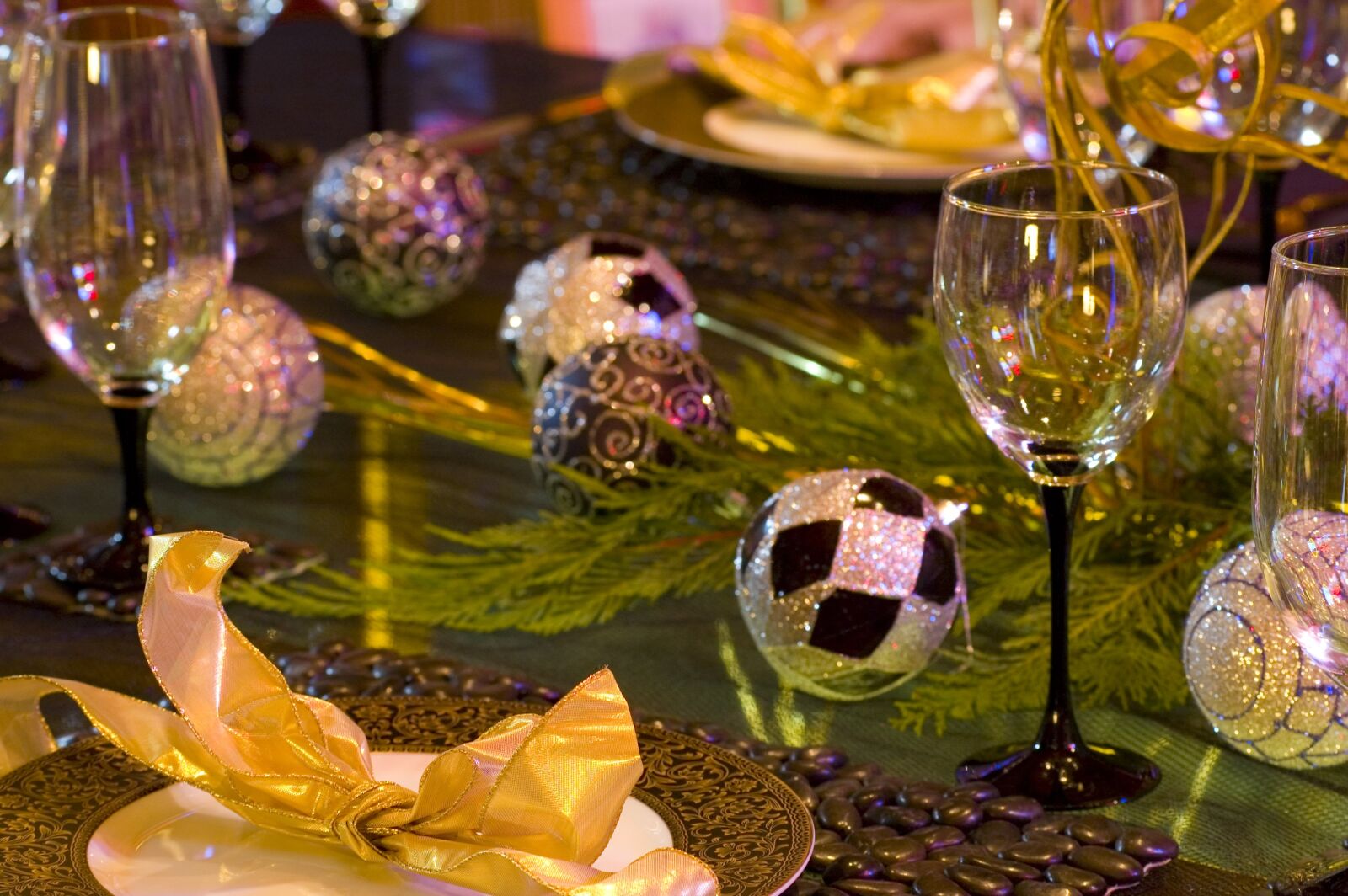Nikon D70 sample photo. Christmas, table setting, table photography